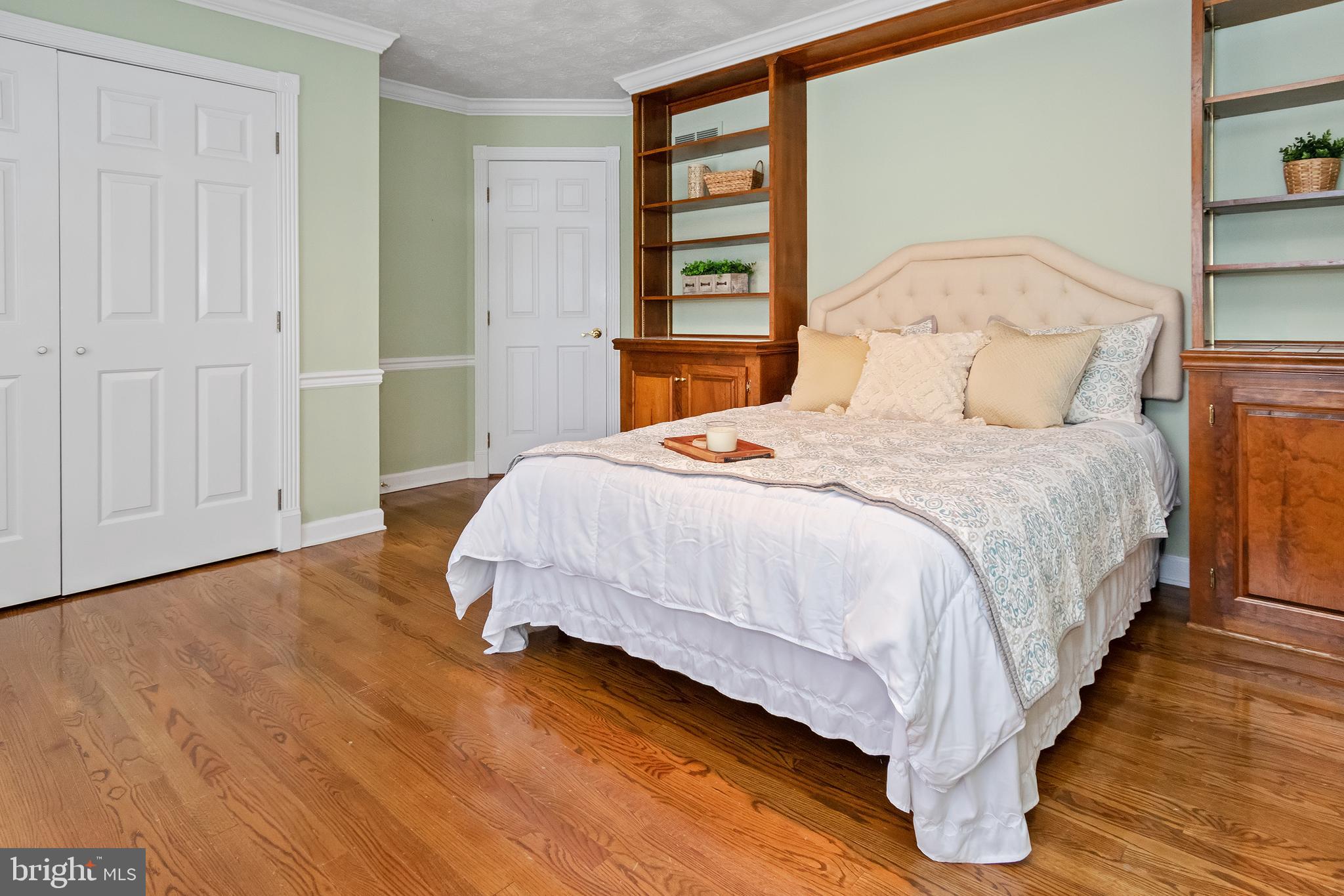 TODD LAKES - Residential