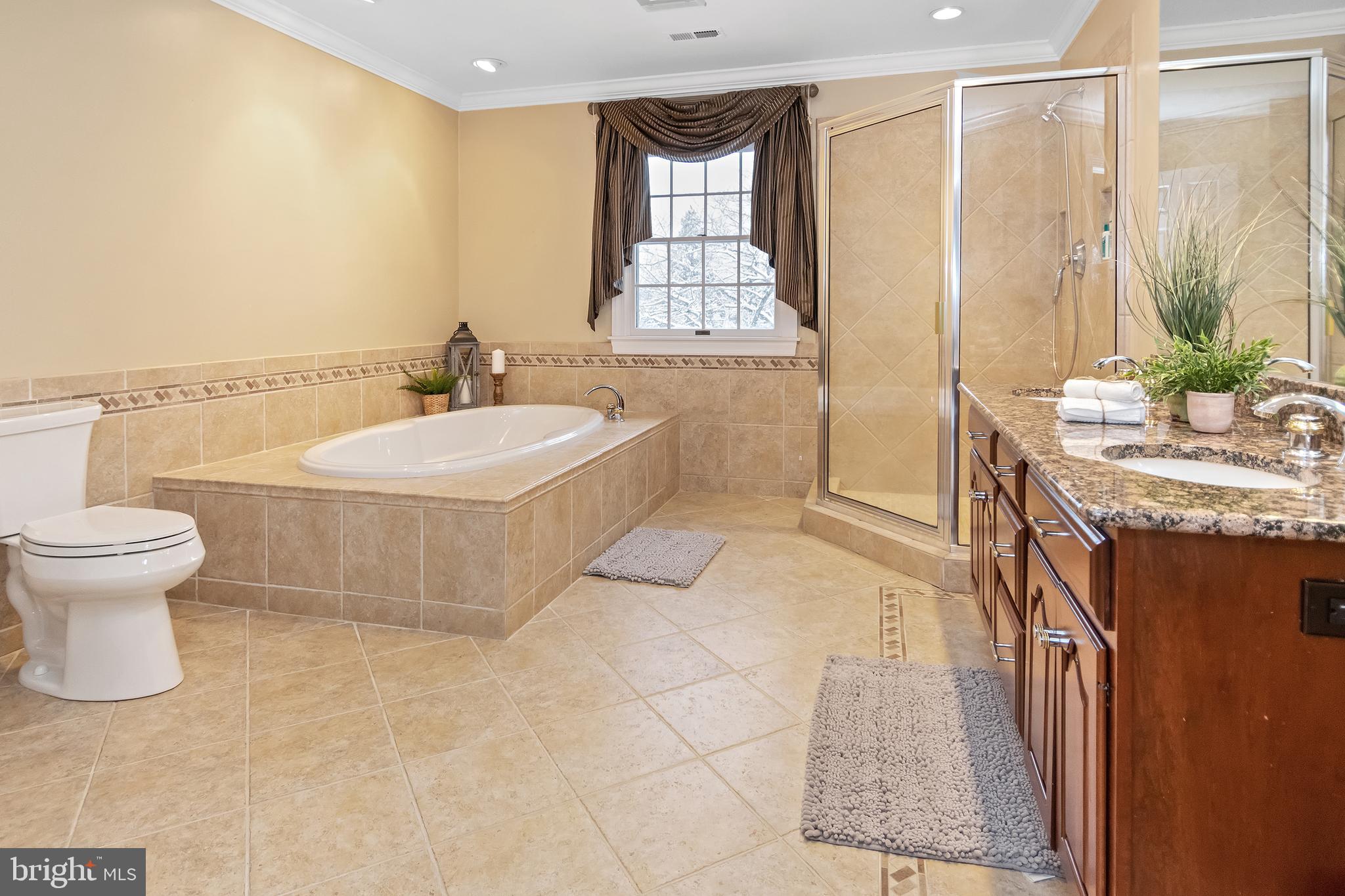 TODD LAKES - Residential