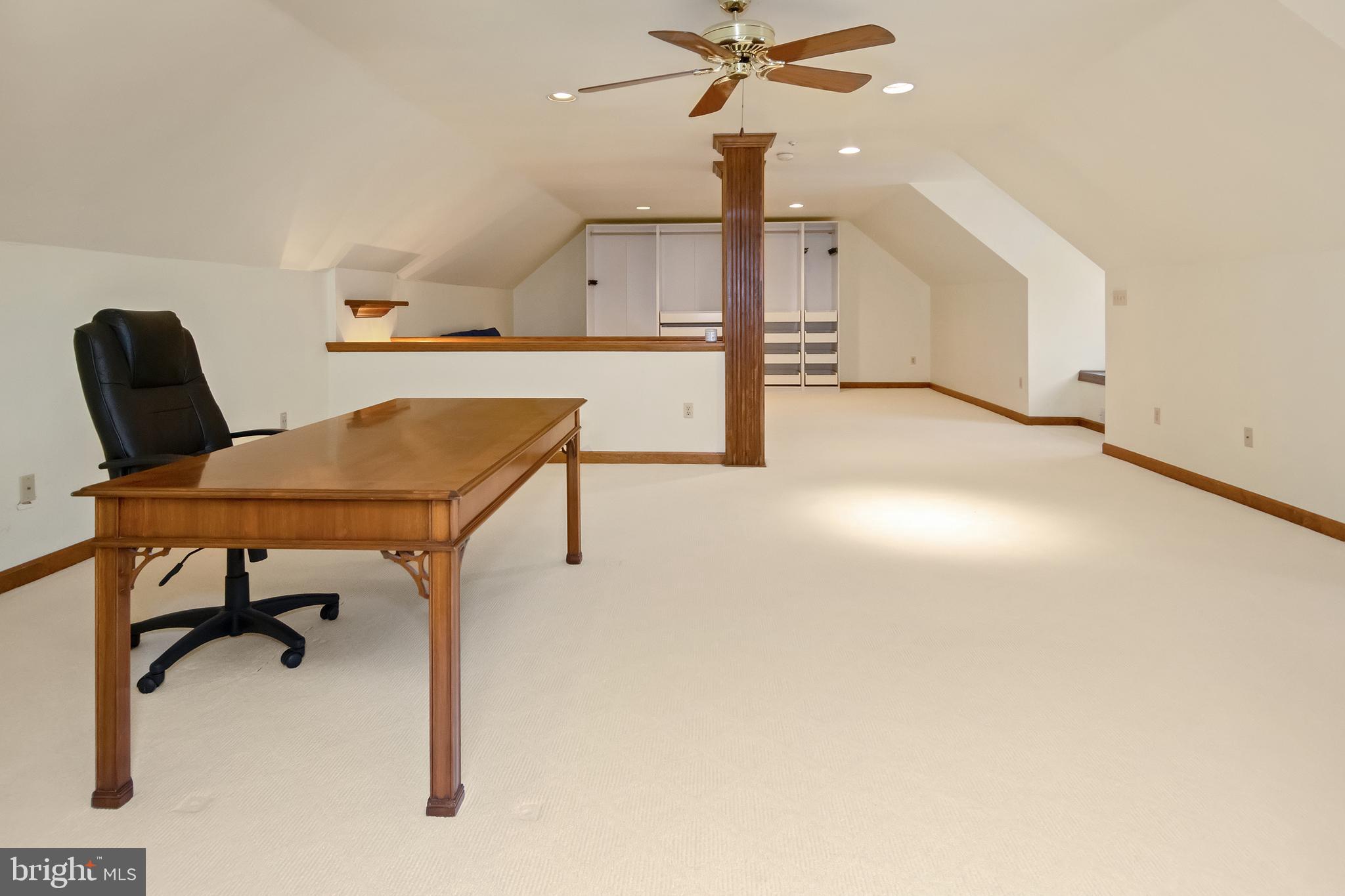 TODD LAKES - Residential