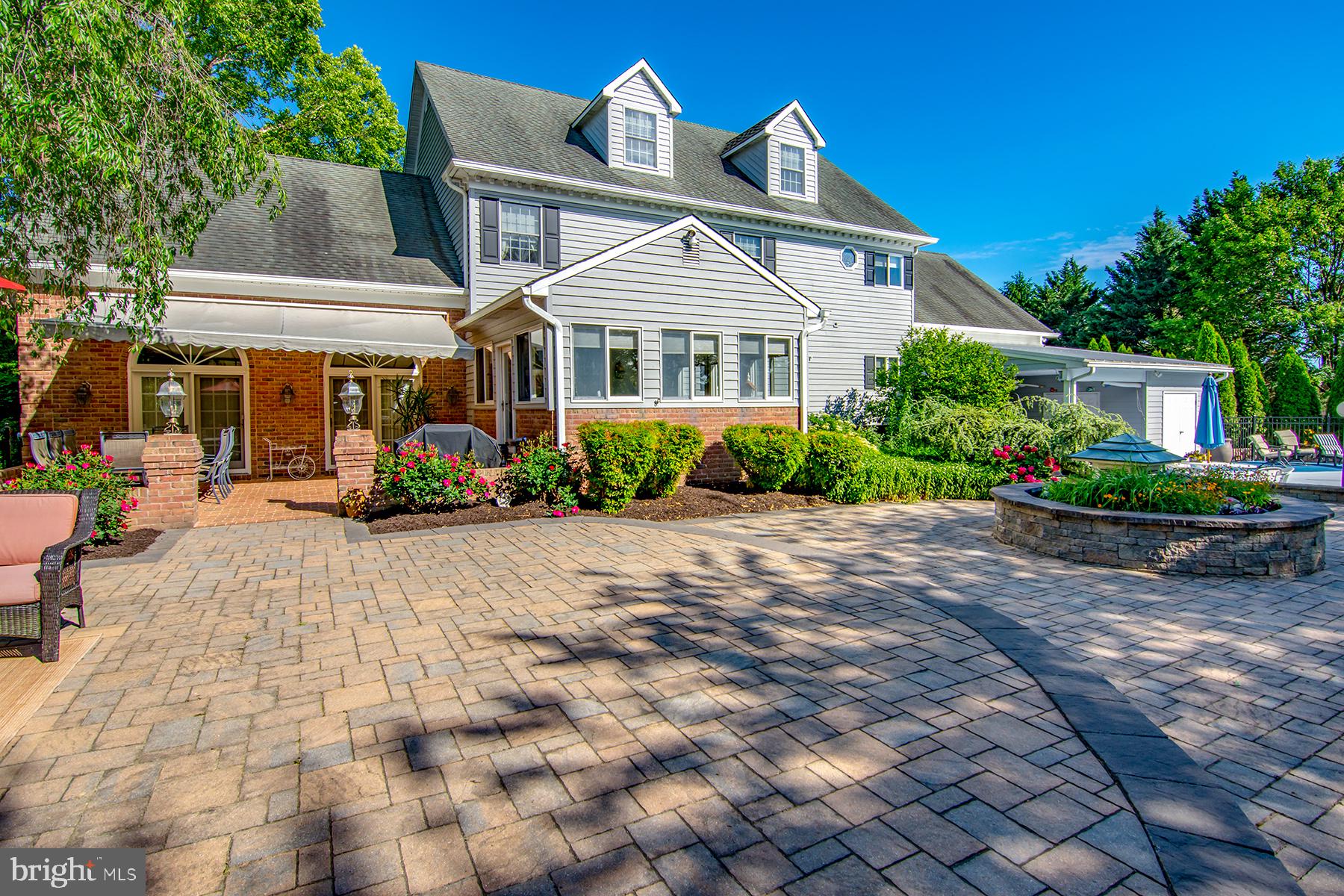 TODD LAKES - Residential