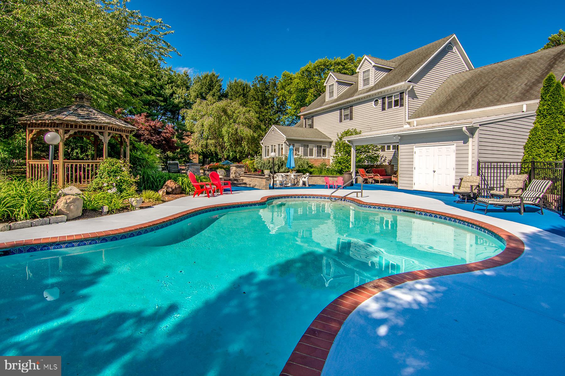 TODD LAKES - Residential