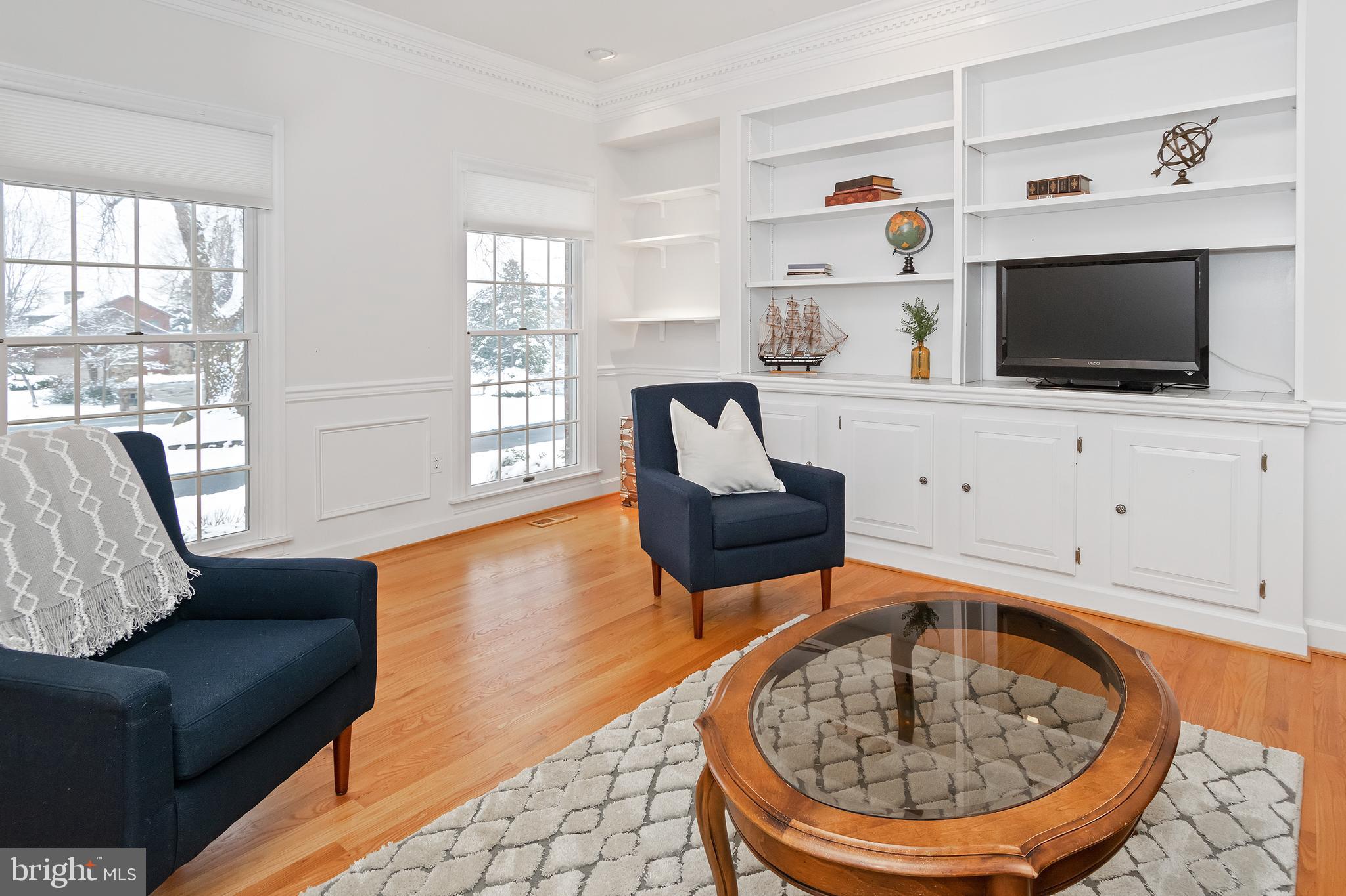 TODD LAKES - Residential