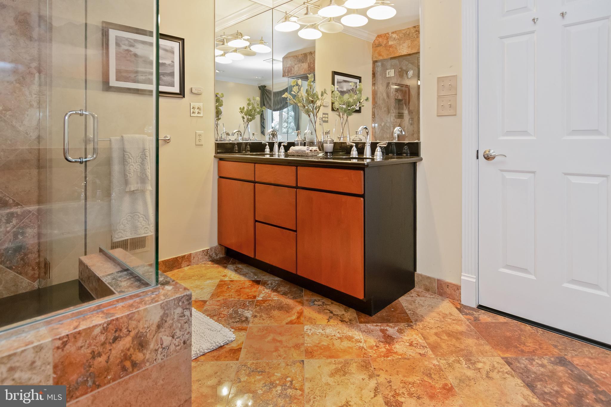 TODD LAKES - Residential