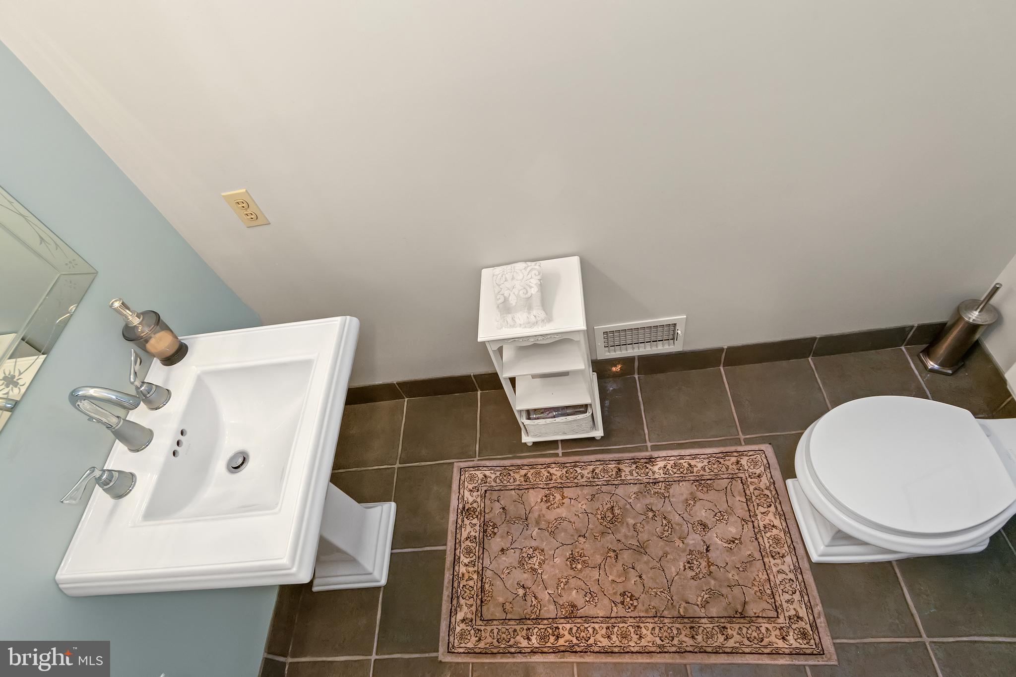 TODD LAKES - Residential