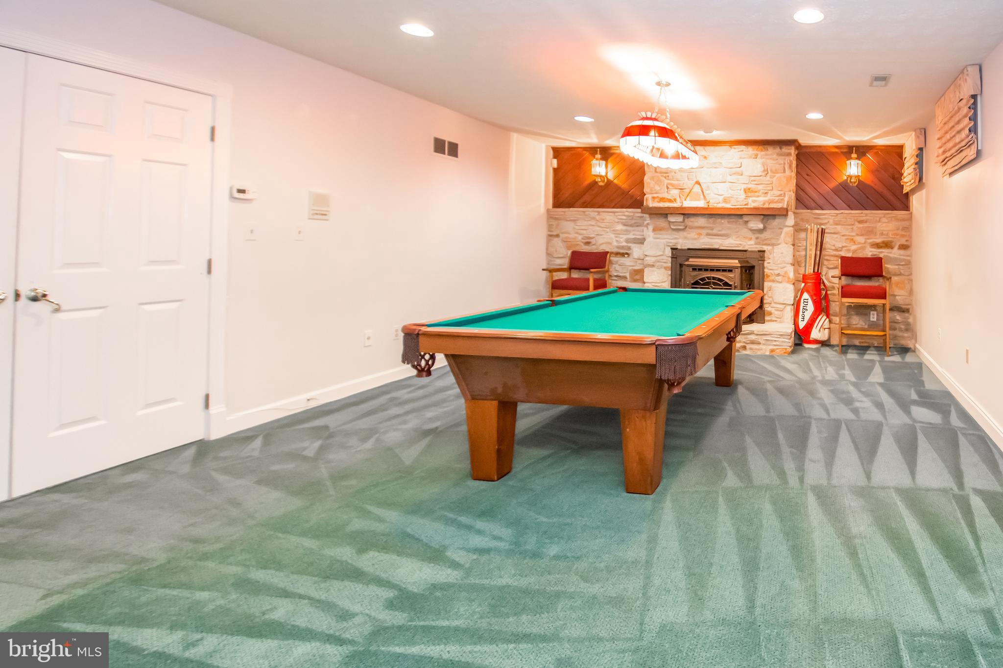 TODD LAKES - Residential