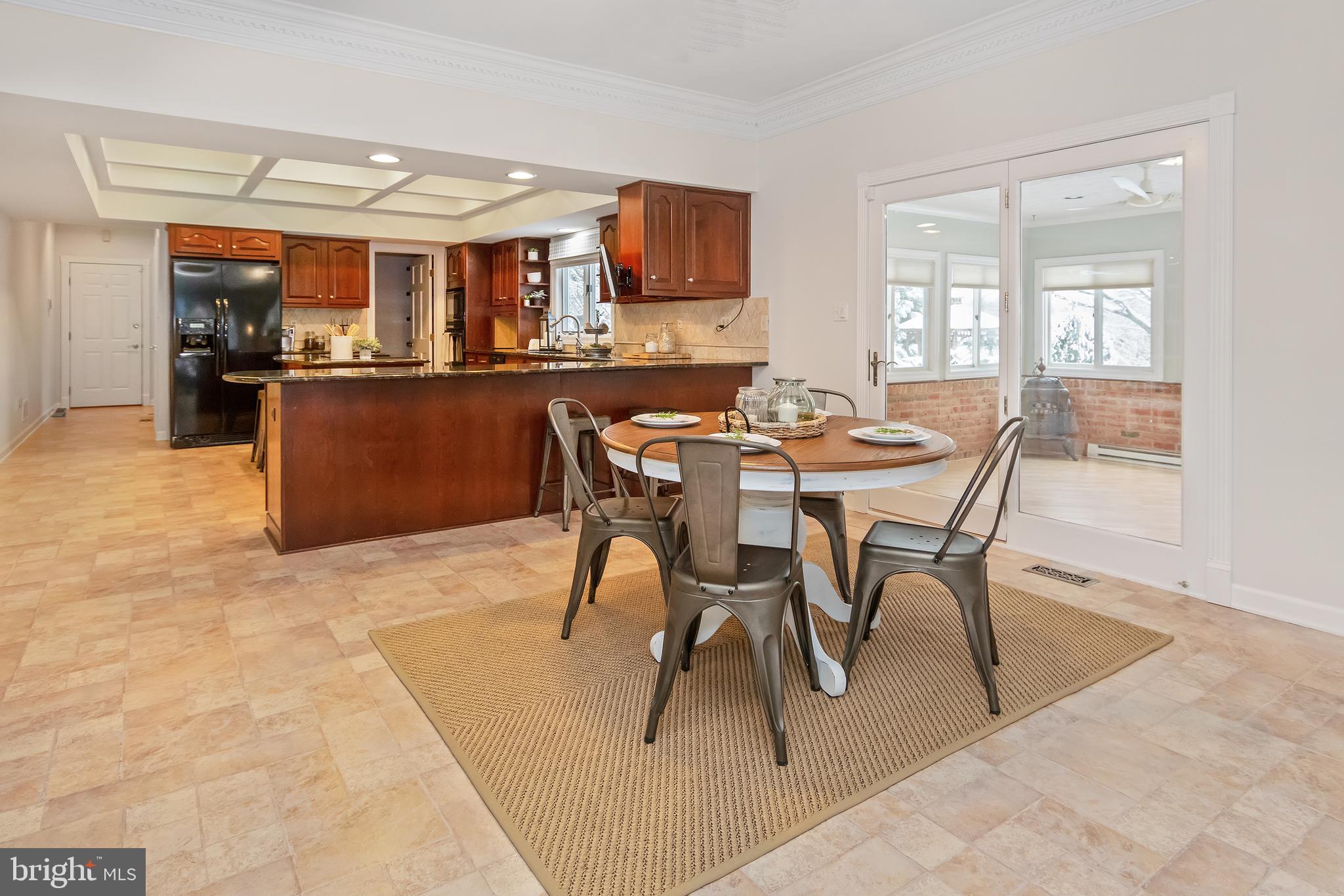 TODD LAKES - Residential