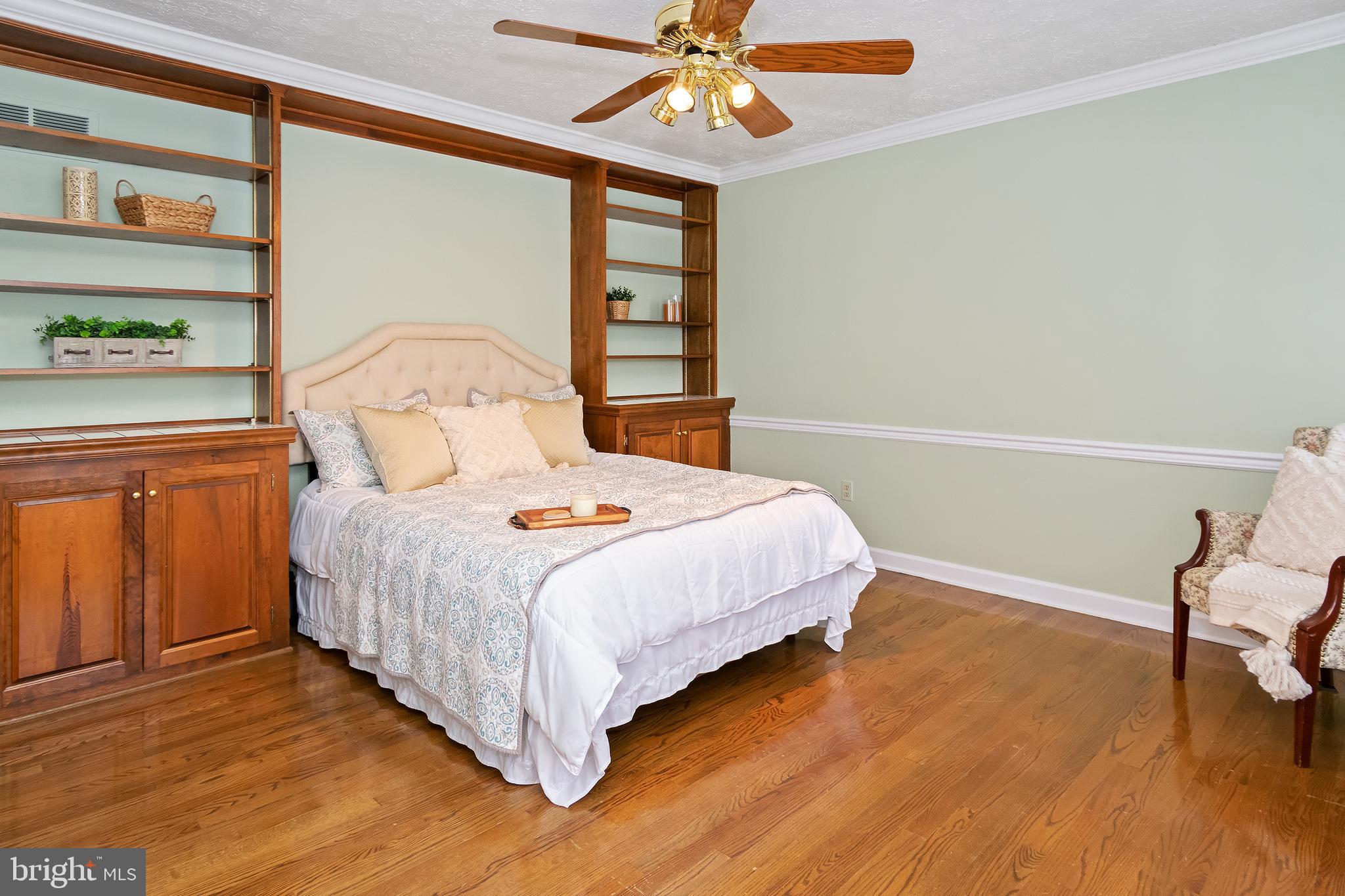 TODD LAKES - Residential