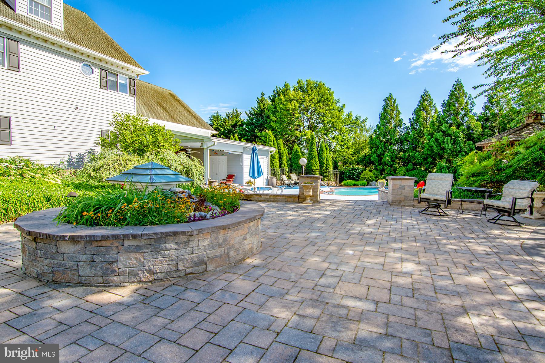 TODD LAKES - Residential