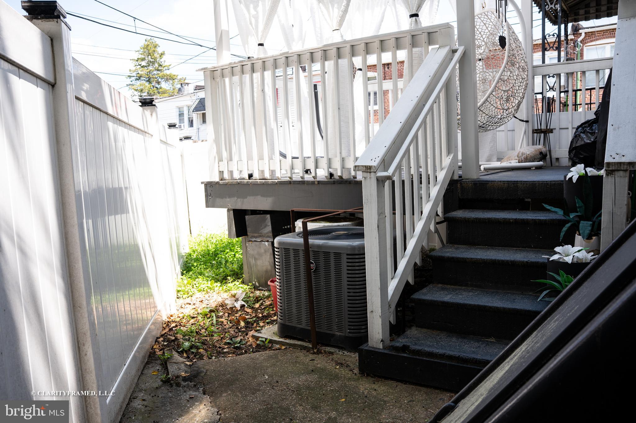 WEST BALTIMORE - Residential