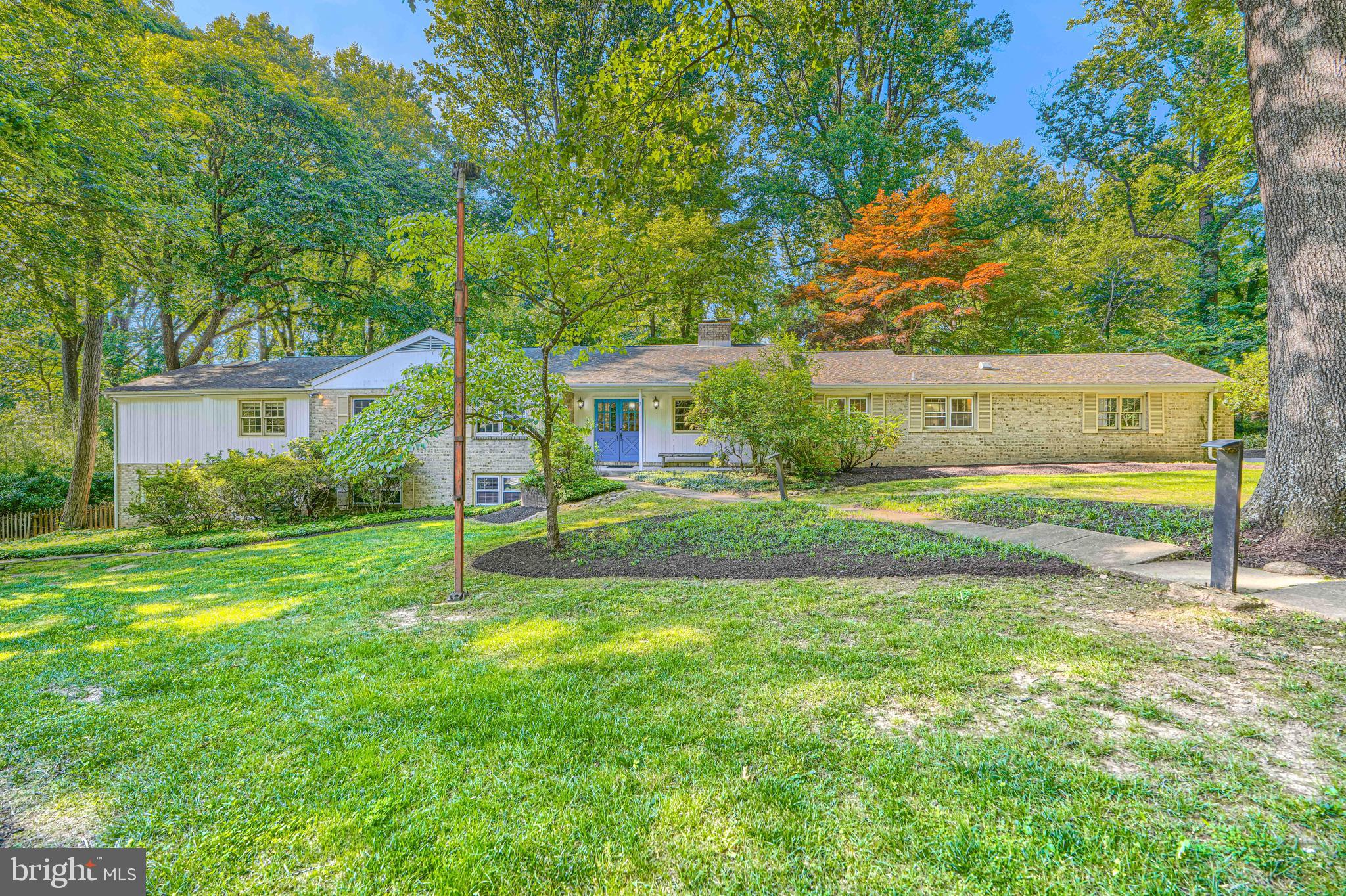 2 KENMONT COURT