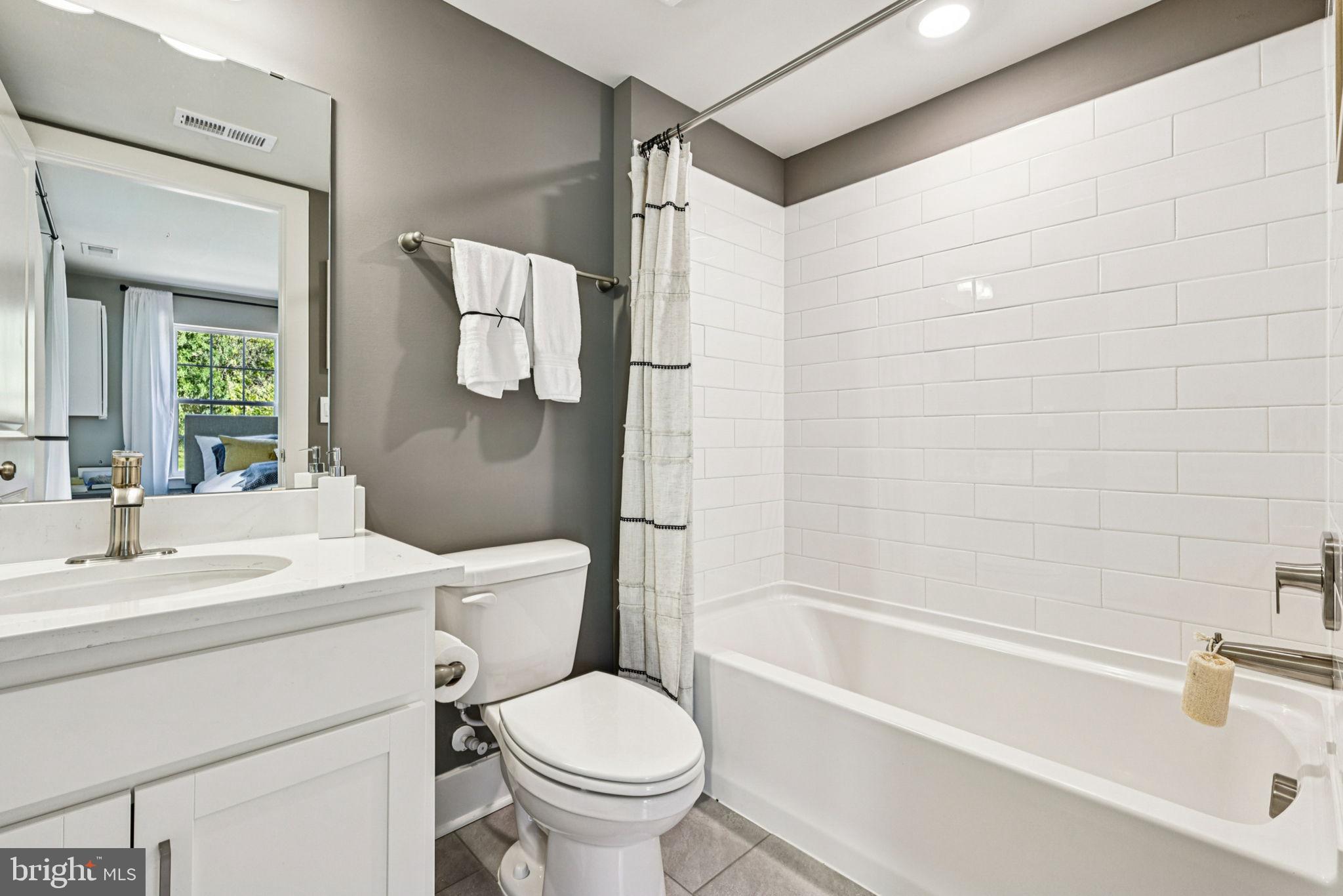 ABRAMS CROSSING - Residential