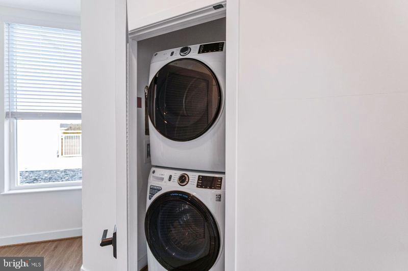 OLD TOWN NORTH - Residential Lease