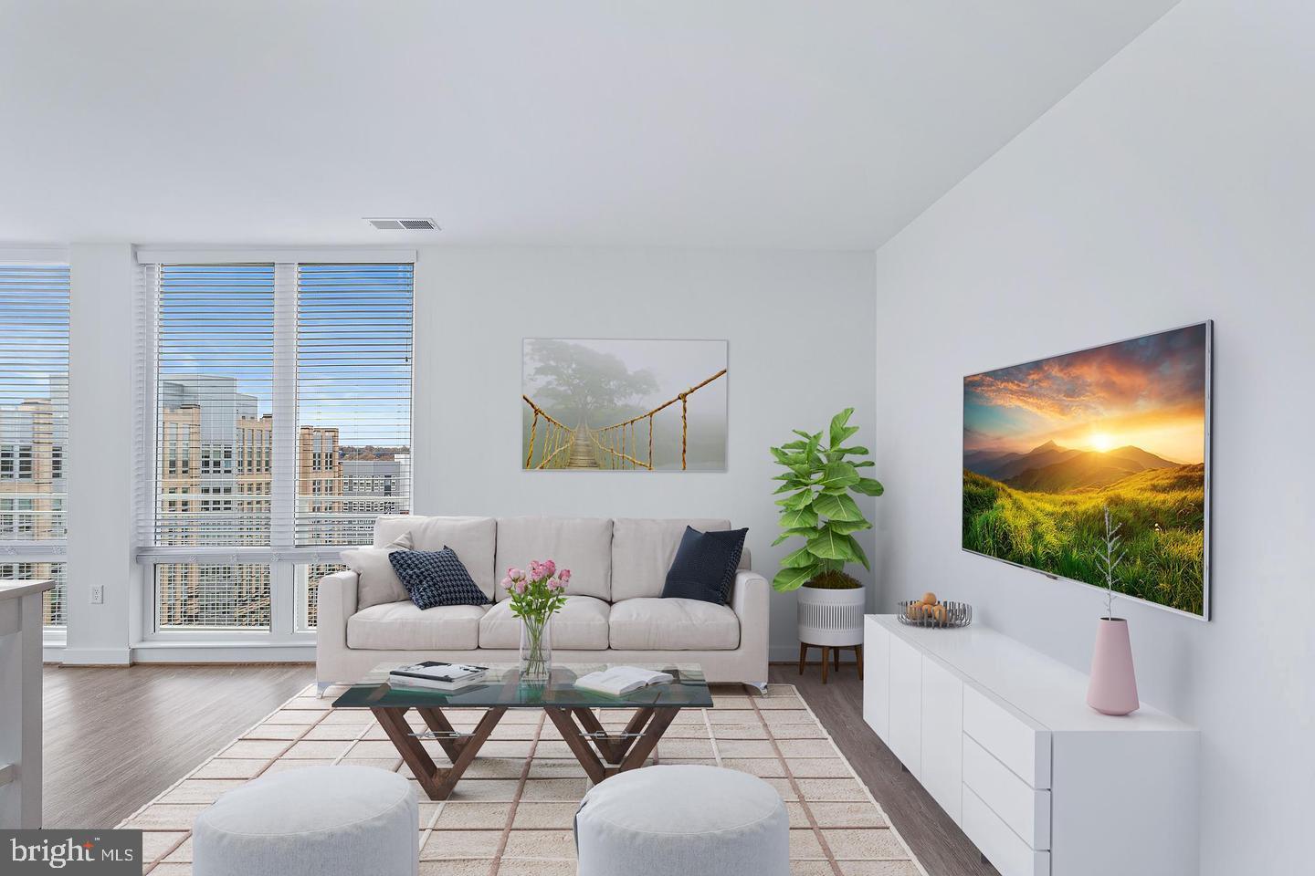 OLD TOWN NORTH - Residential Lease