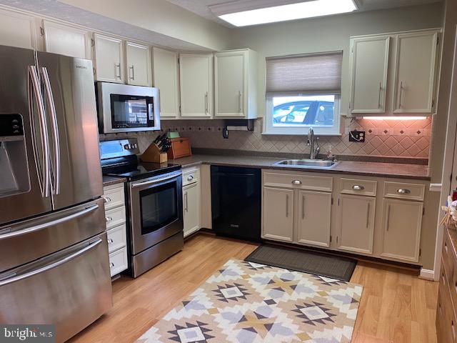 THE HIGHLANDS - Residential