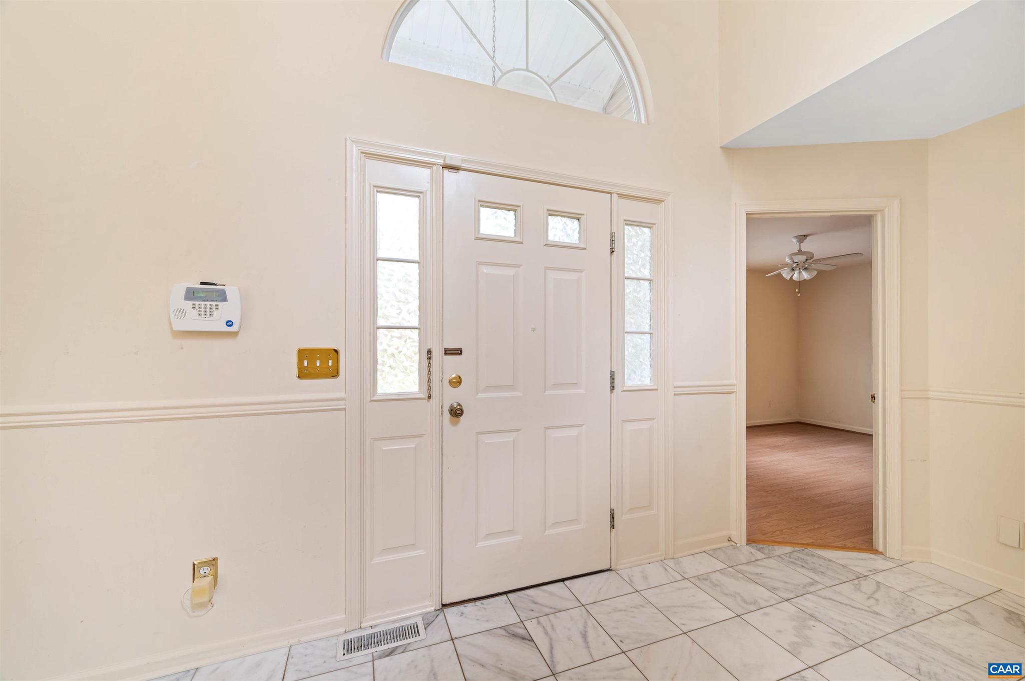 183 RUSTLING OAKS WAY