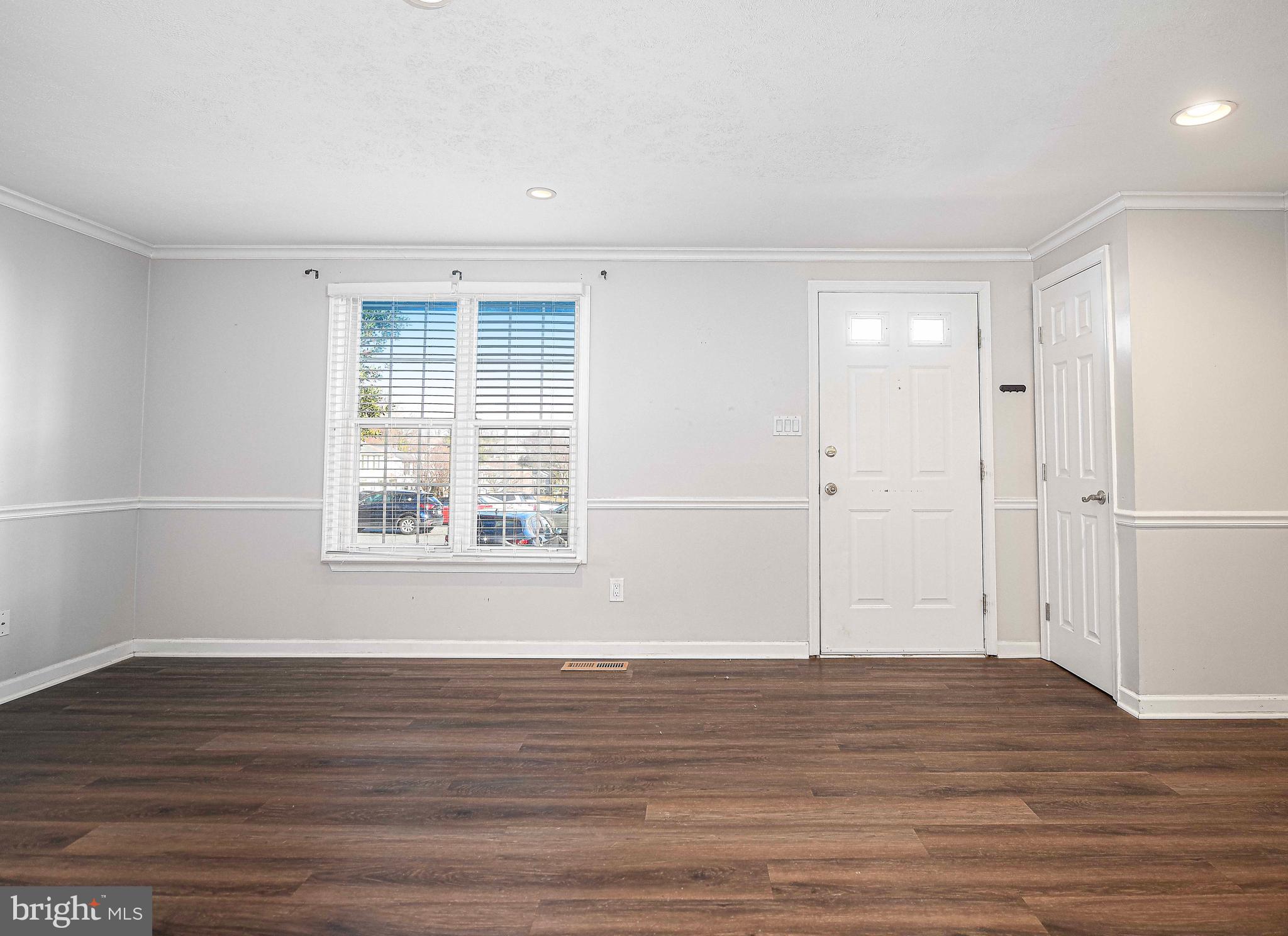 LAUREL VALLEY - Residential