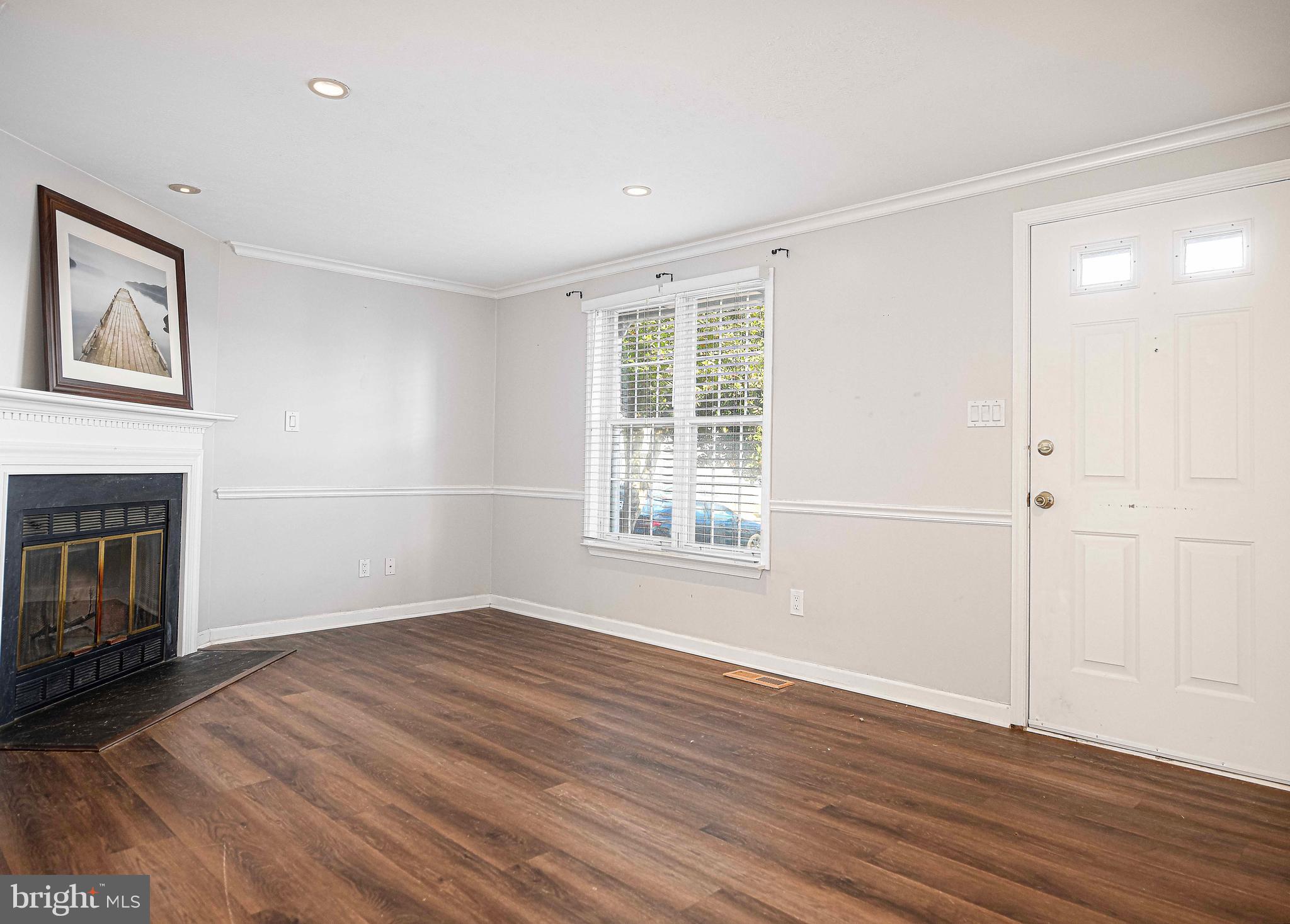 LAUREL VALLEY - Residential