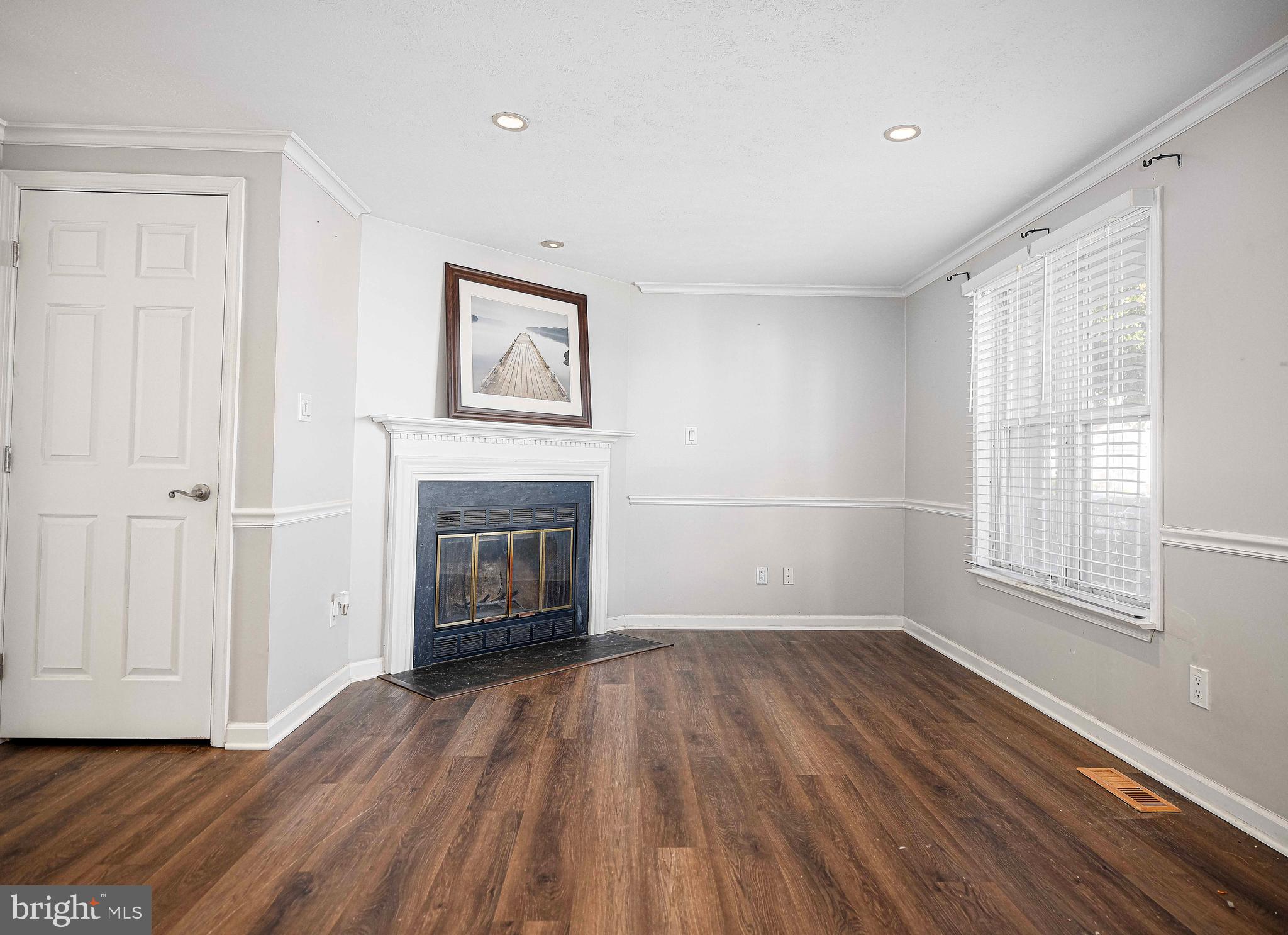 LAUREL VALLEY - Residential