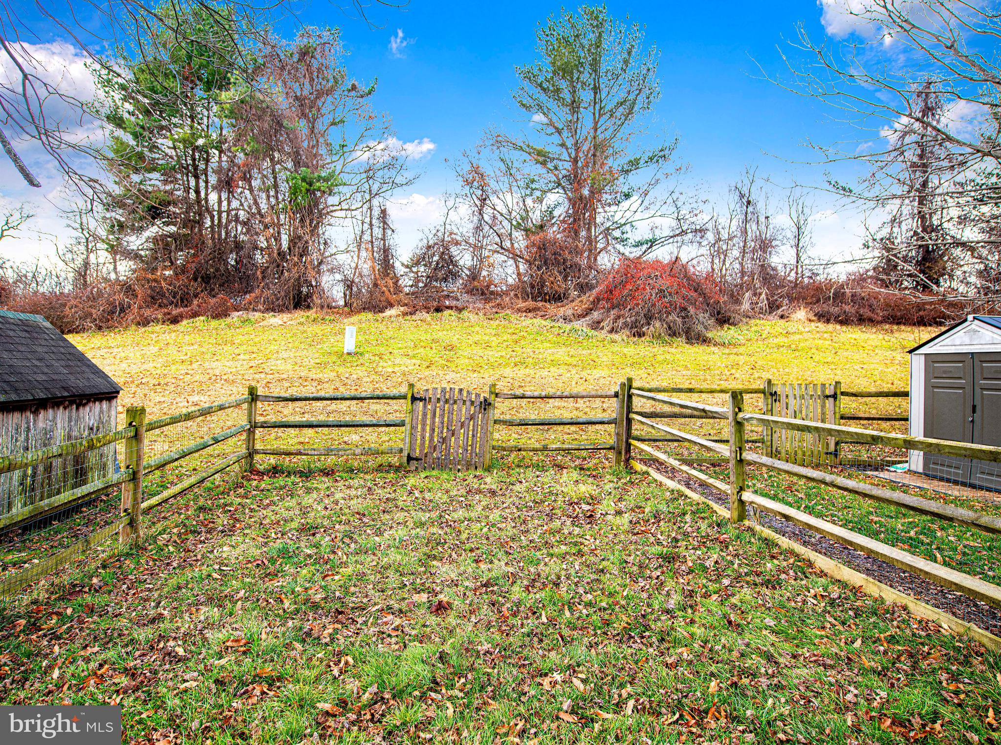 LAUREL VALLEY - Residential