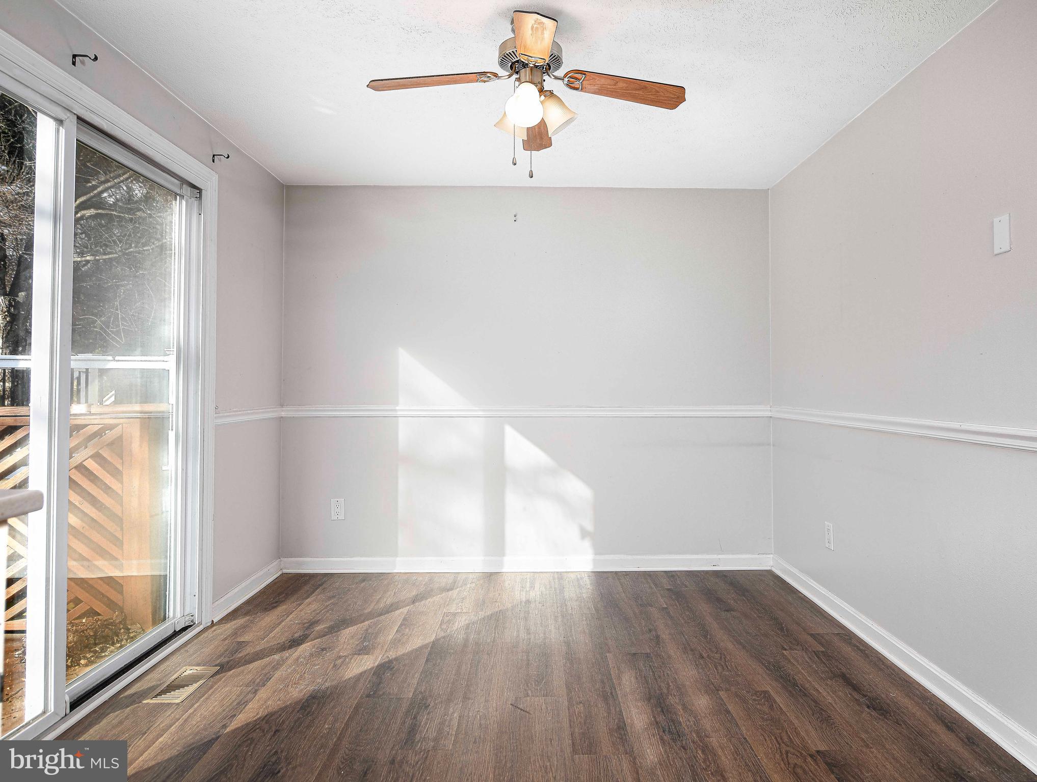 LAUREL VALLEY - Residential