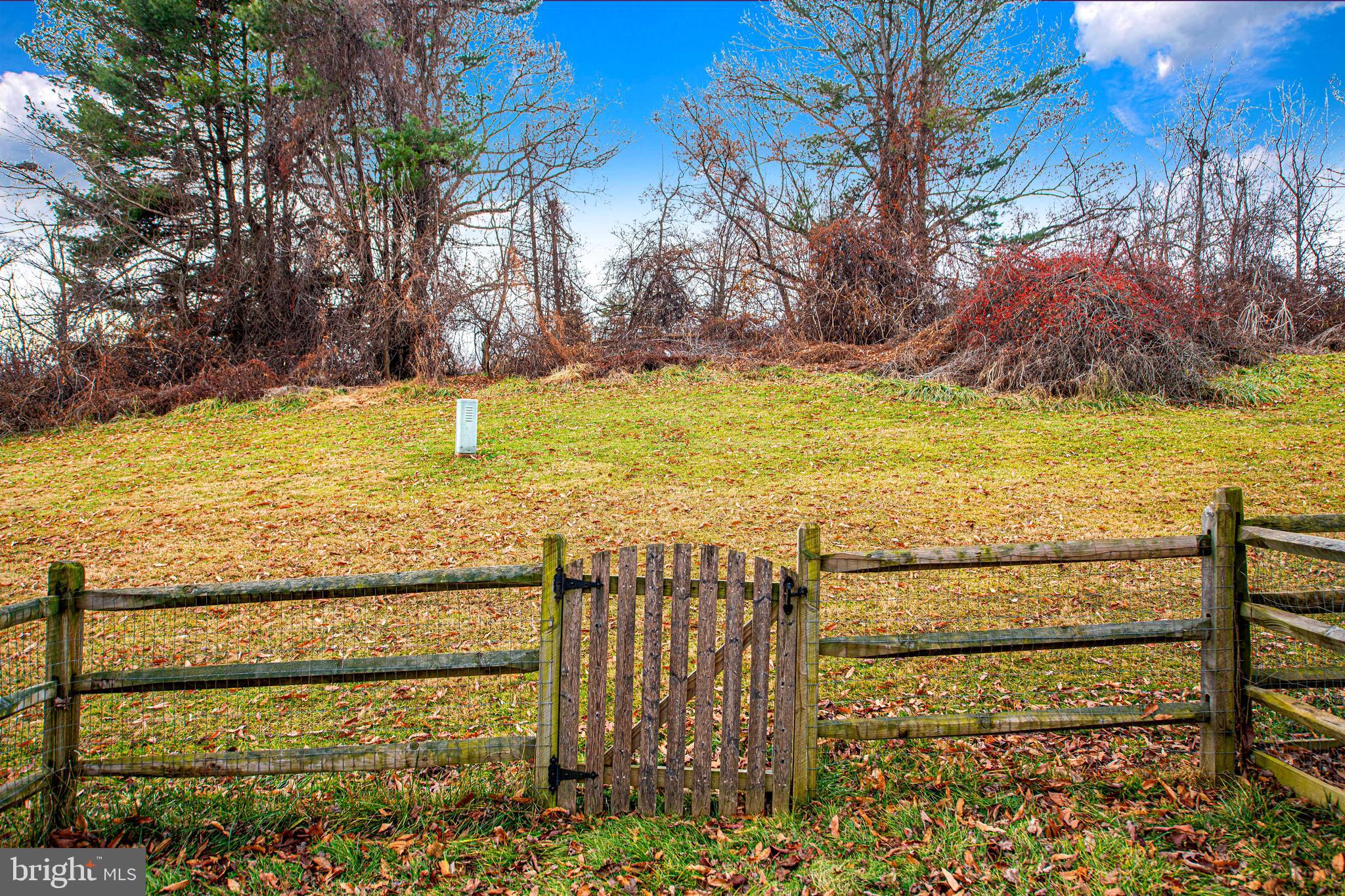 LAUREL VALLEY - Residential