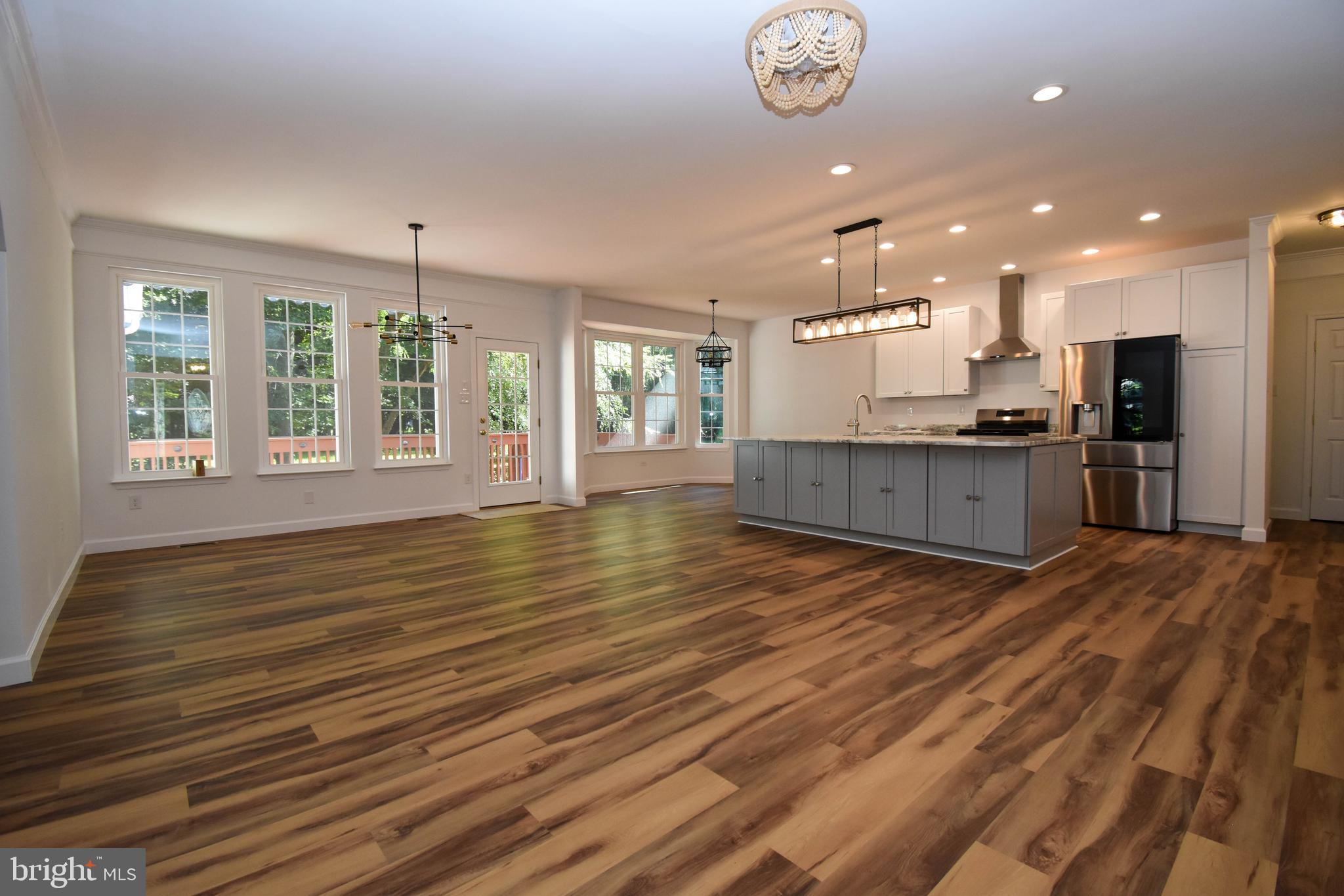 BAY RIDGE WOODS - Residential