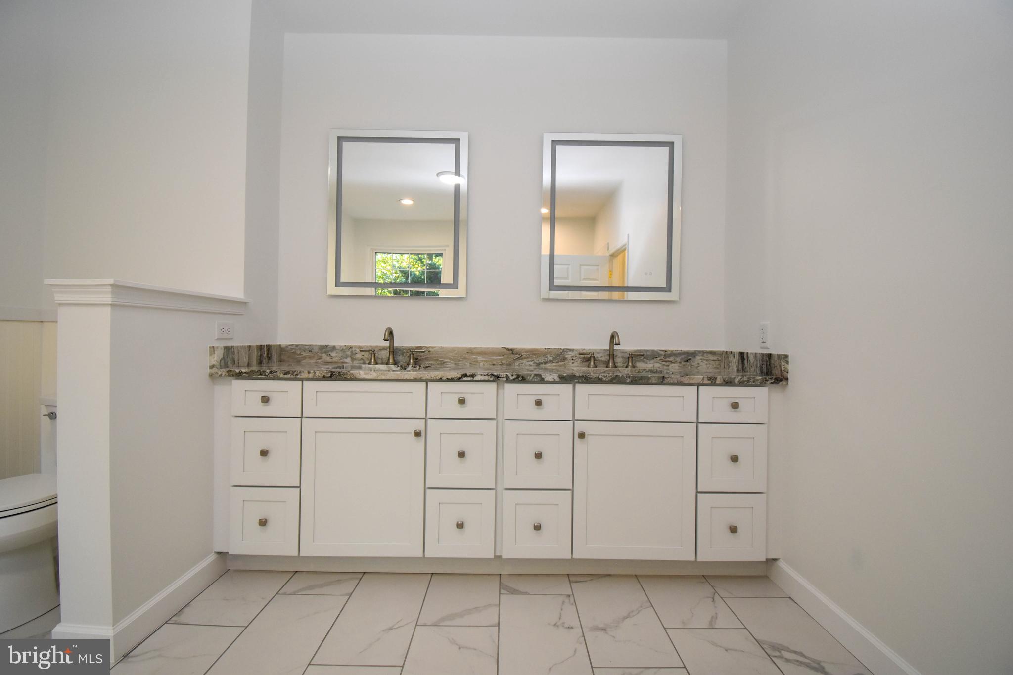 BAY RIDGE WOODS - Residential