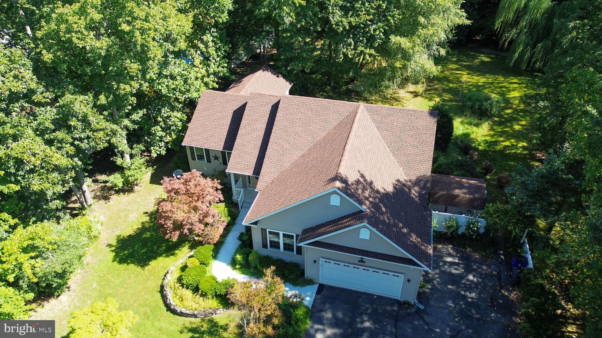 BAY RIDGE WOODS - Residential