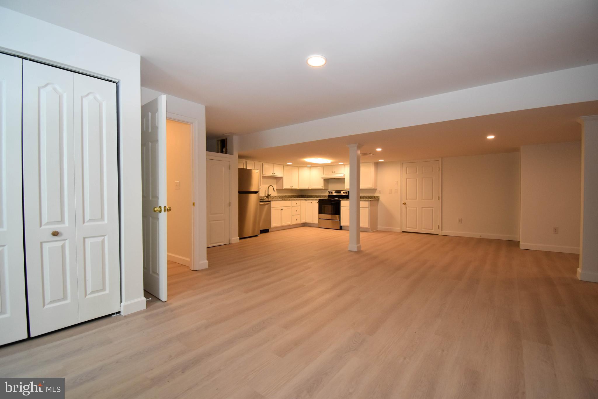 BAY RIDGE WOODS - Residential