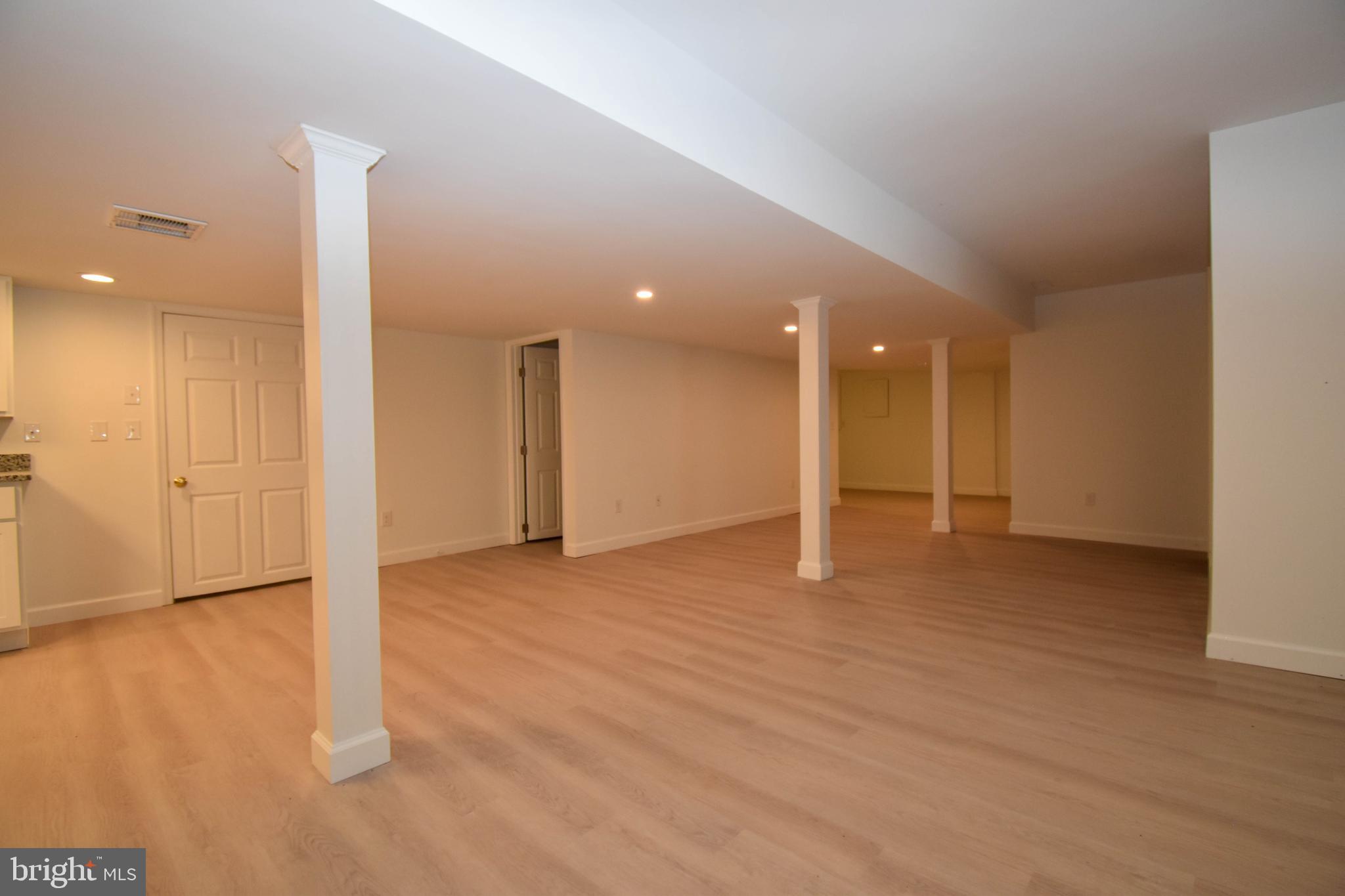 BAY RIDGE WOODS - Residential