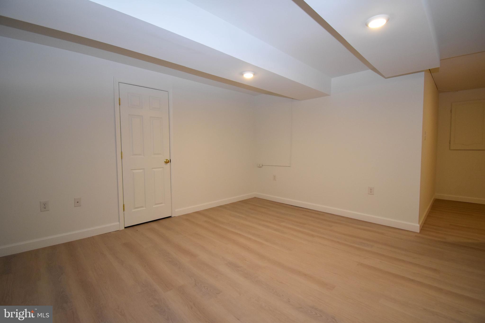 BAY RIDGE WOODS - Residential