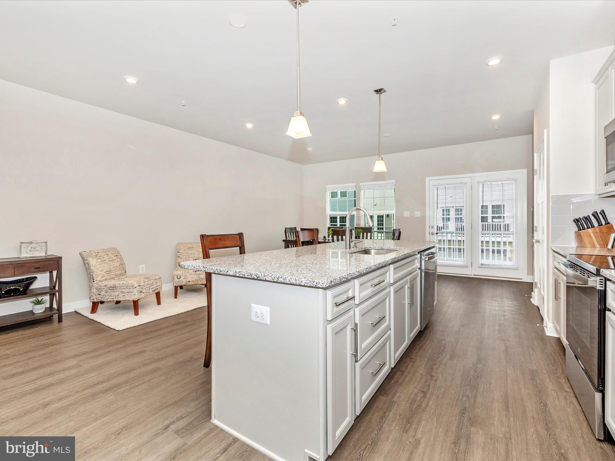 BELLE AIR TOWNHOMES - Residential