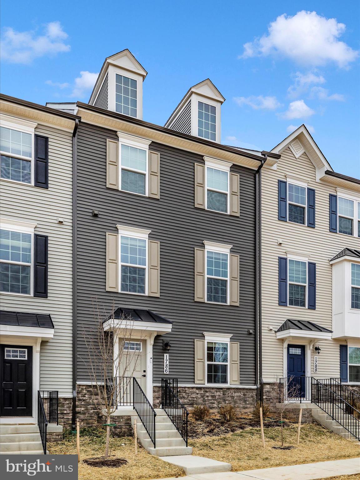 BELLE AIR TOWNHOMES - Residential