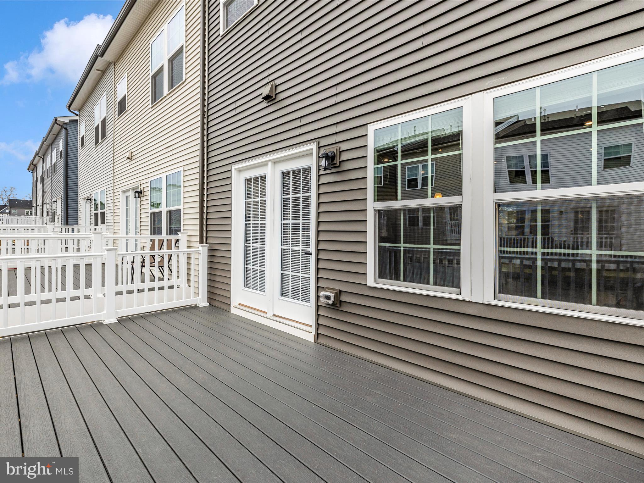 BELLE AIR TOWNHOMES - Residential