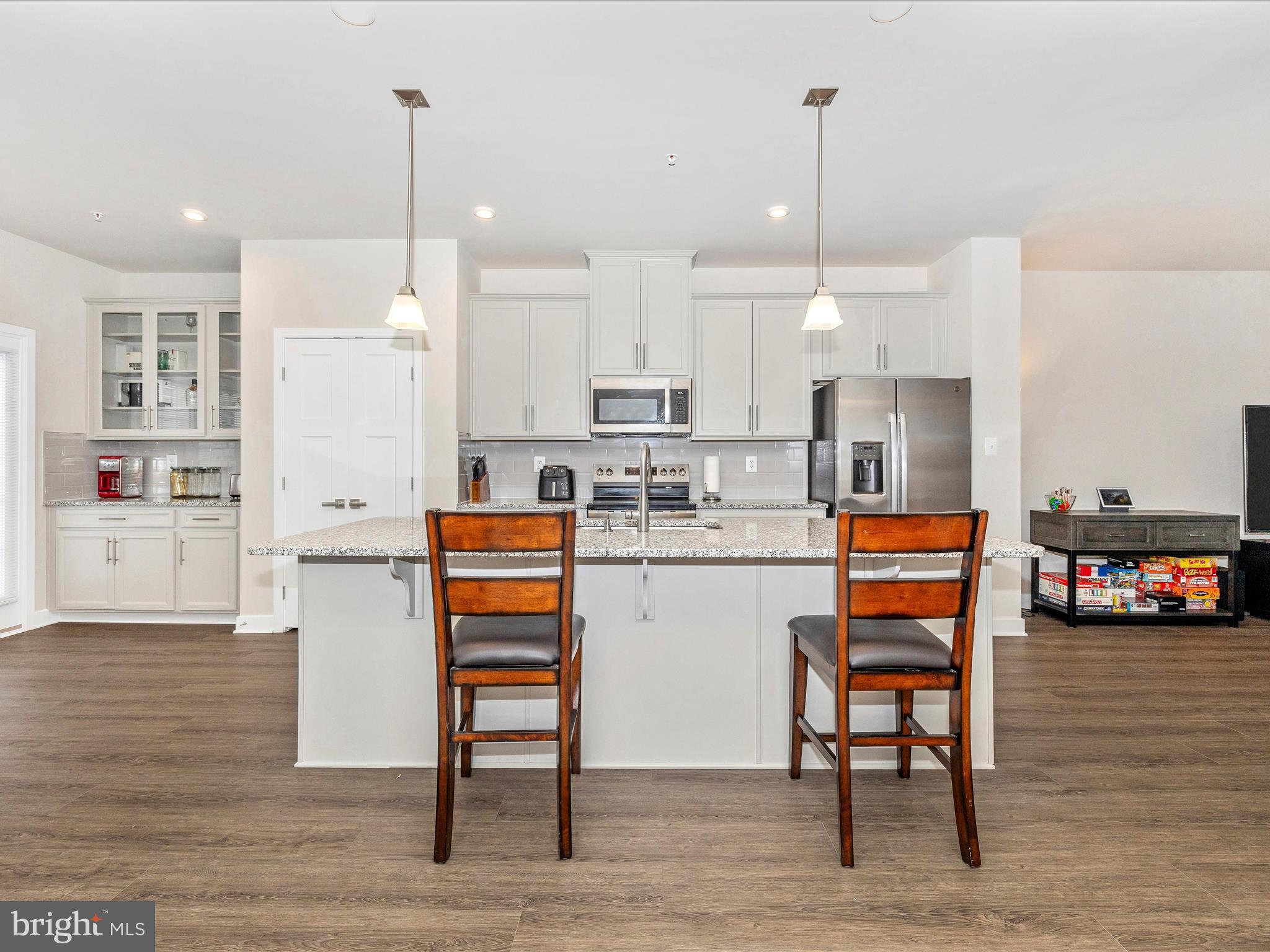 BELLE AIR TOWNHOMES - Residential