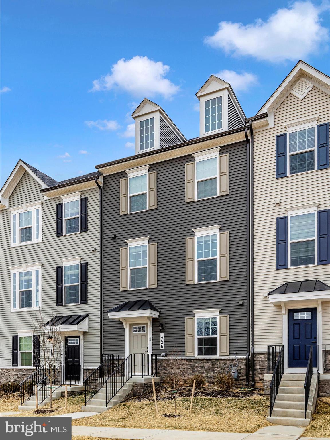 BELLE AIR TOWNHOMES - Residential