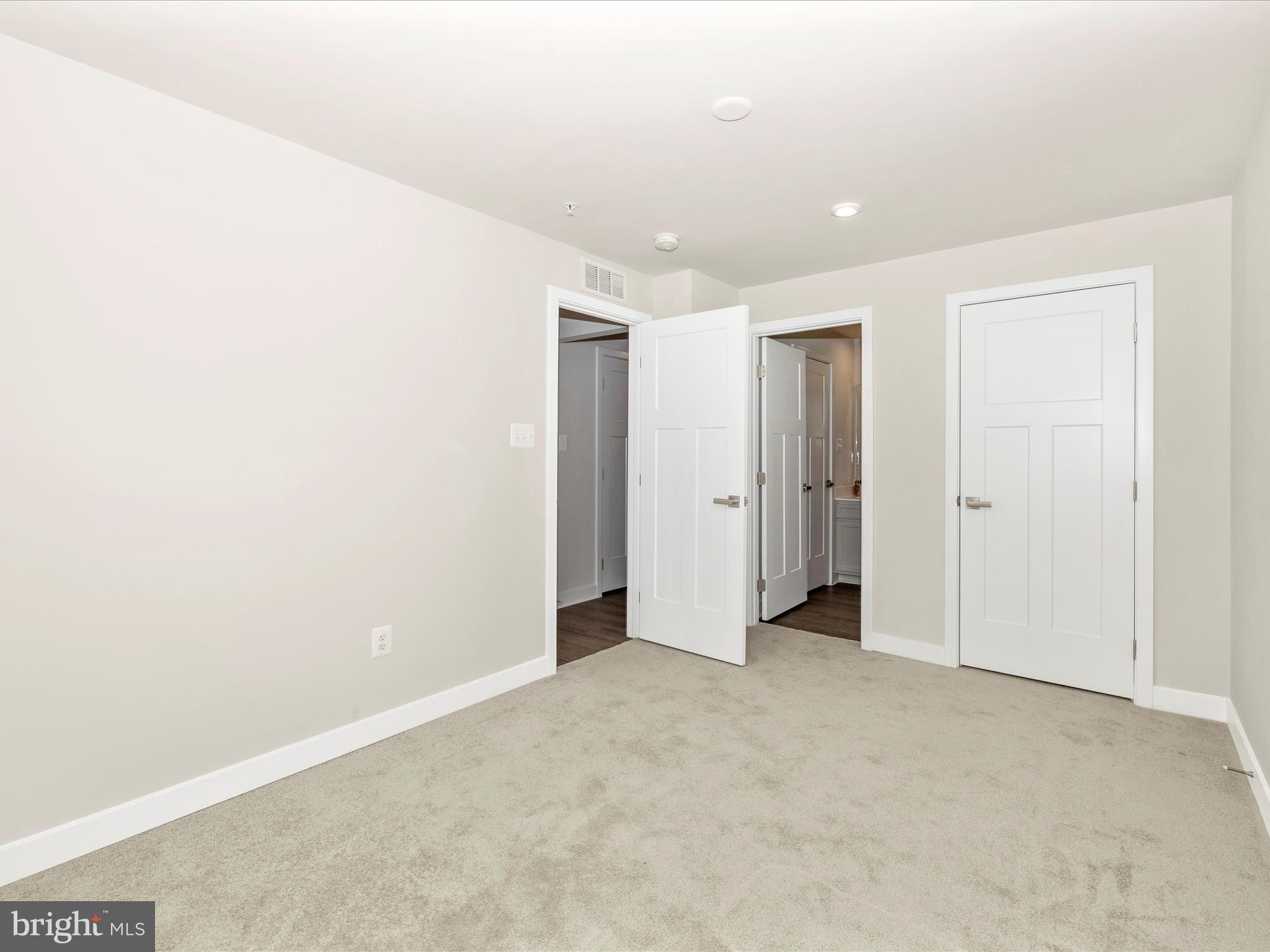 BELLE AIR TOWNHOMES - Residential