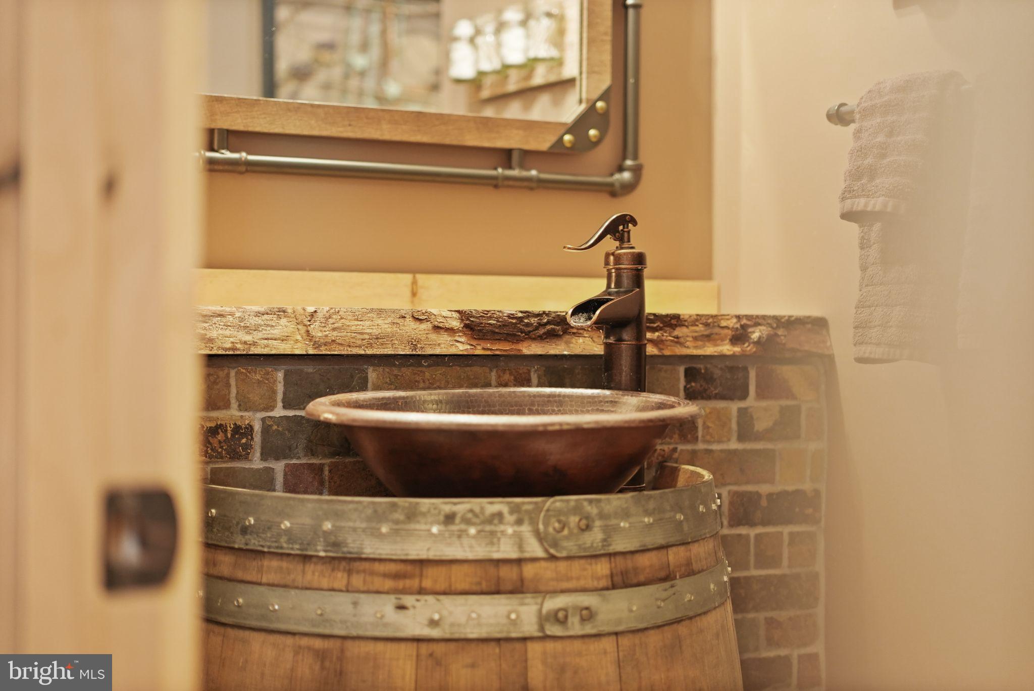 MOUNT PLEASANT EST - Residential