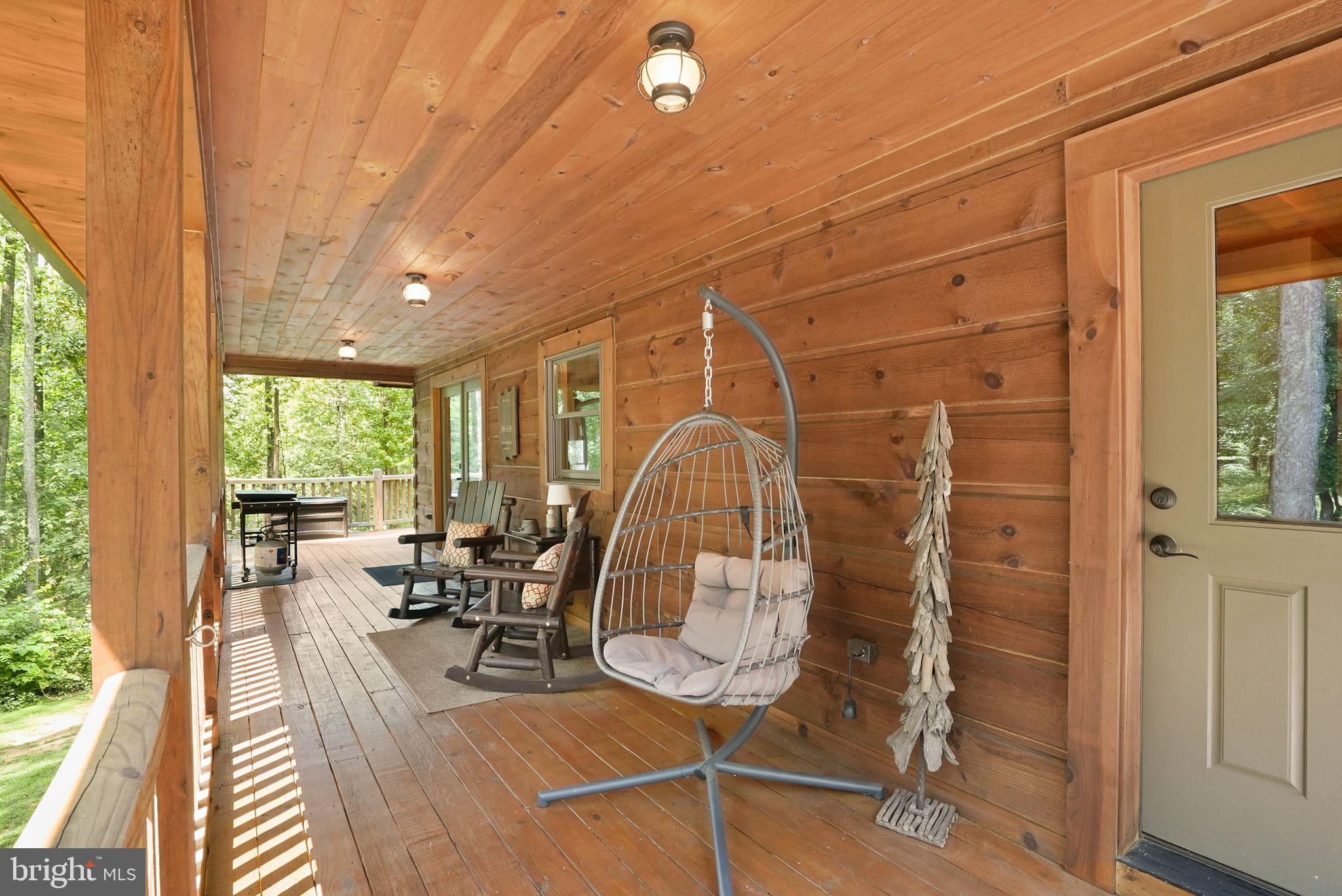 MOUNT PLEASANT EST - Residential