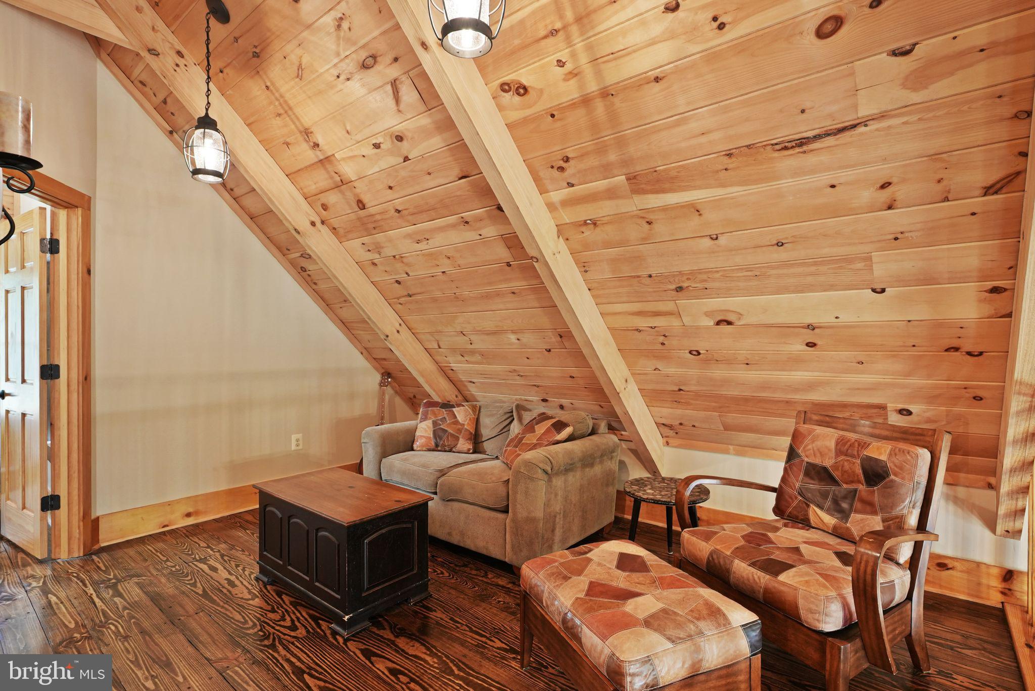 MOUNT PLEASANT EST - Residential