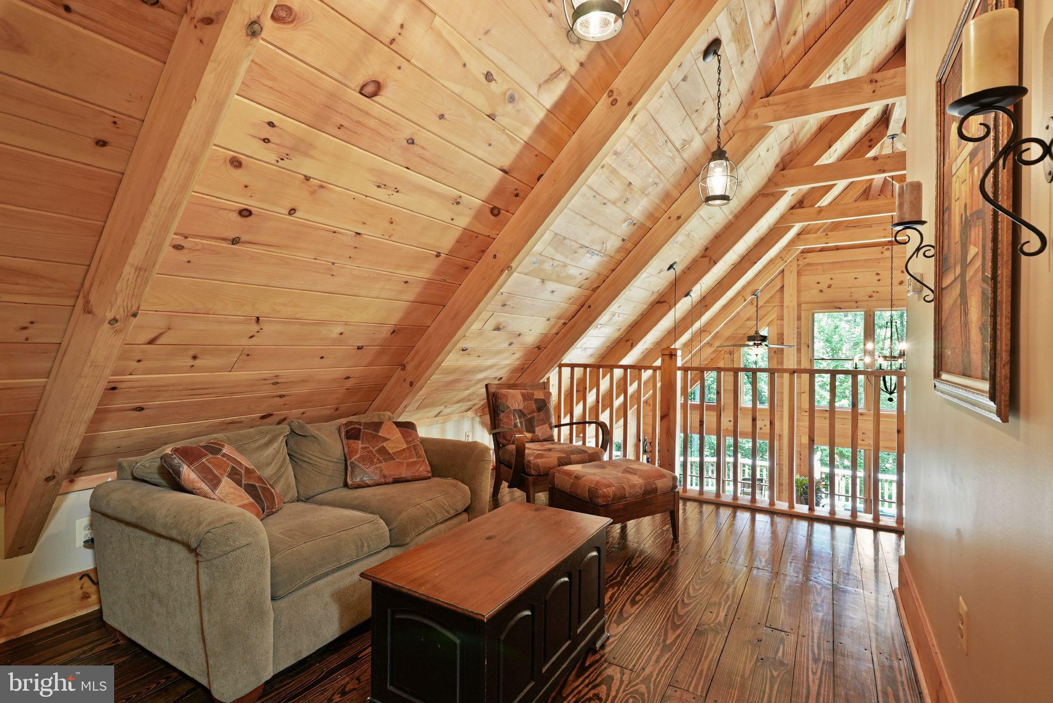 MOUNT PLEASANT EST - Residential