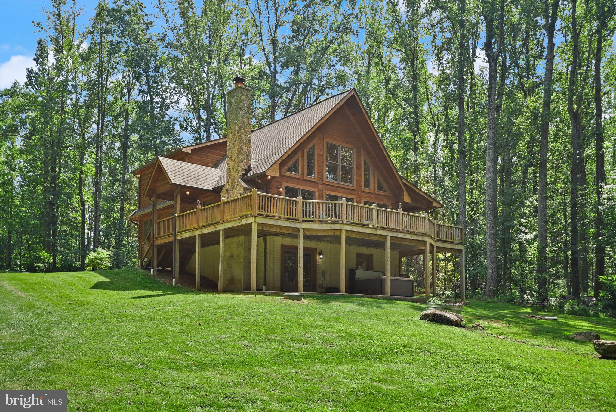 MOUNT PLEASANT EST - Residential