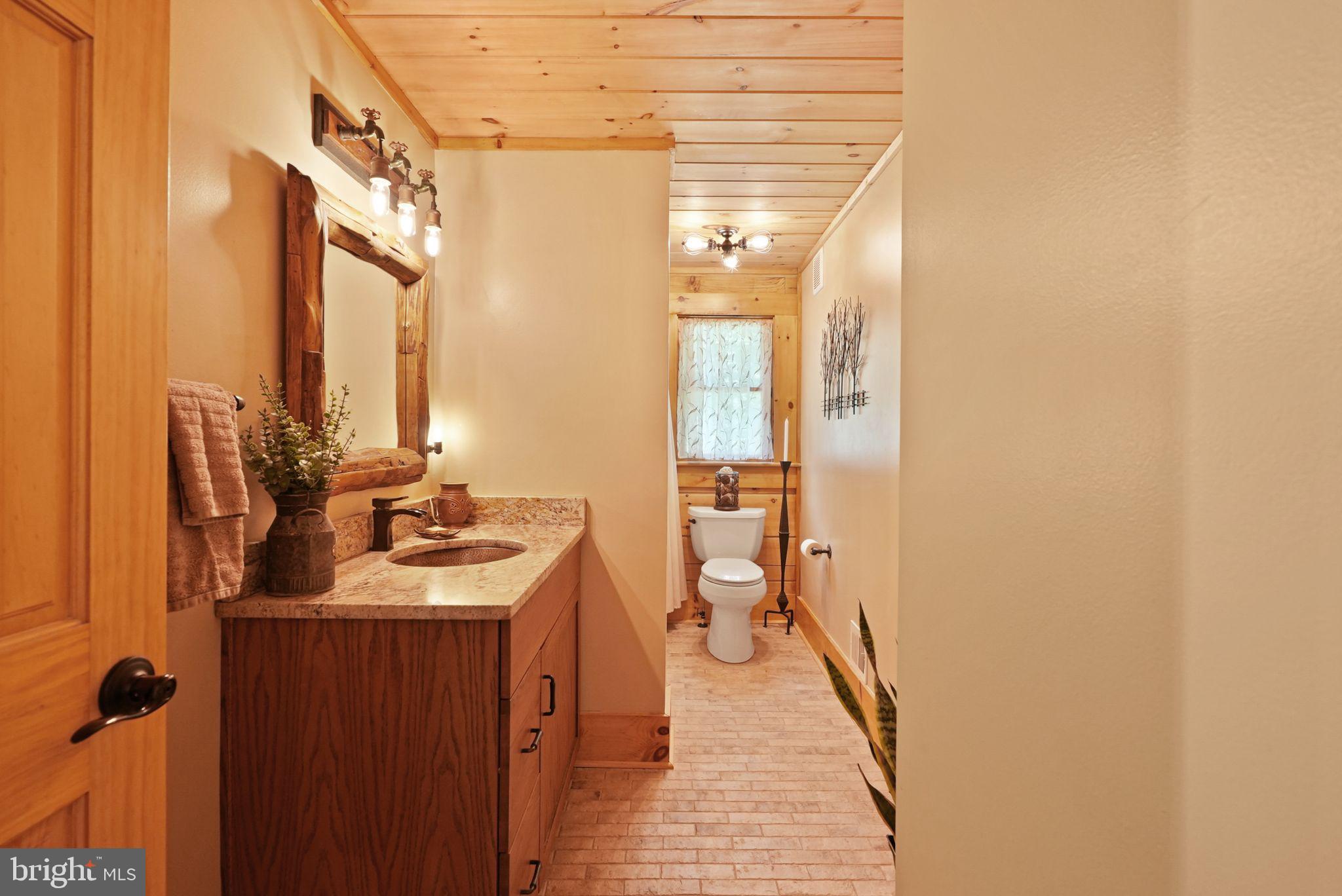 MOUNT PLEASANT EST - Residential