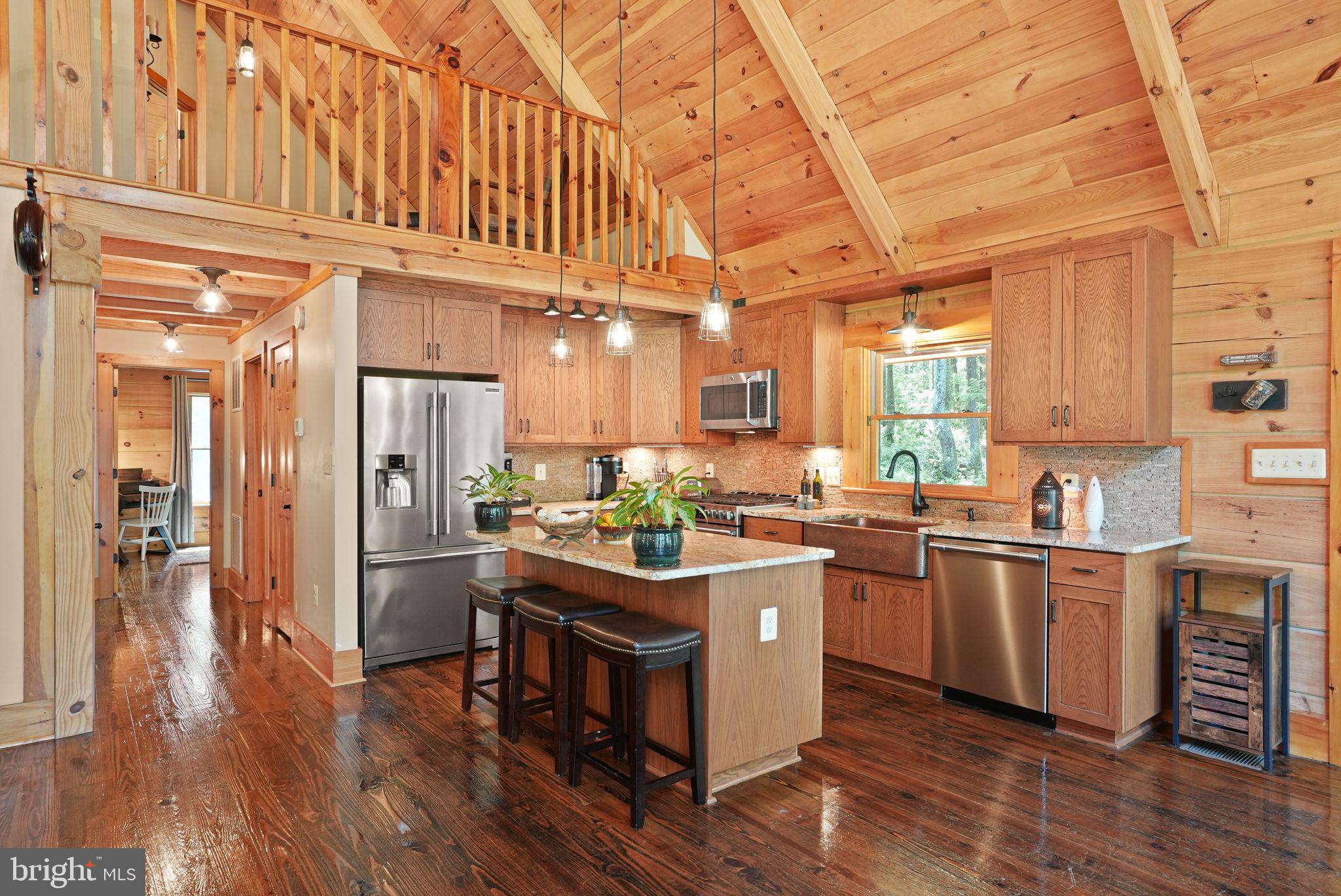 MOUNT PLEASANT EST - Residential