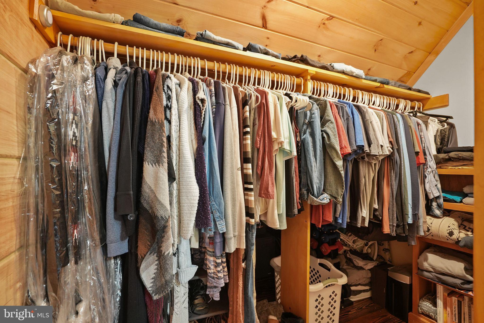 MOUNT PLEASANT EST - Residential