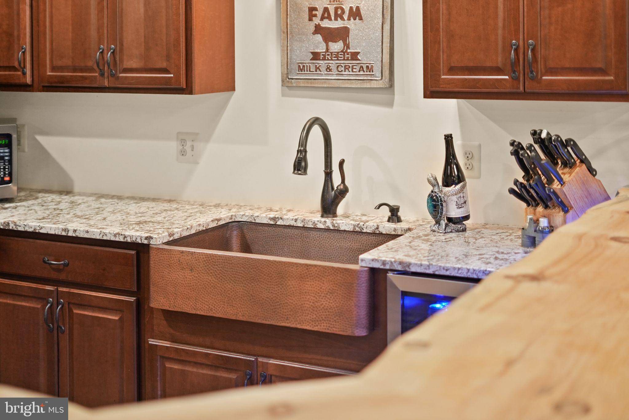 MOUNT PLEASANT EST - Residential