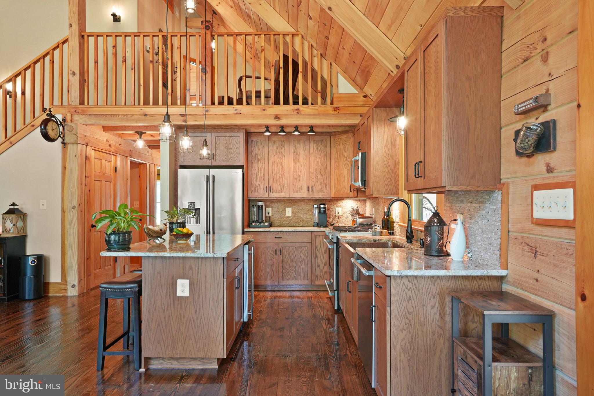 MOUNT PLEASANT EST - Residential