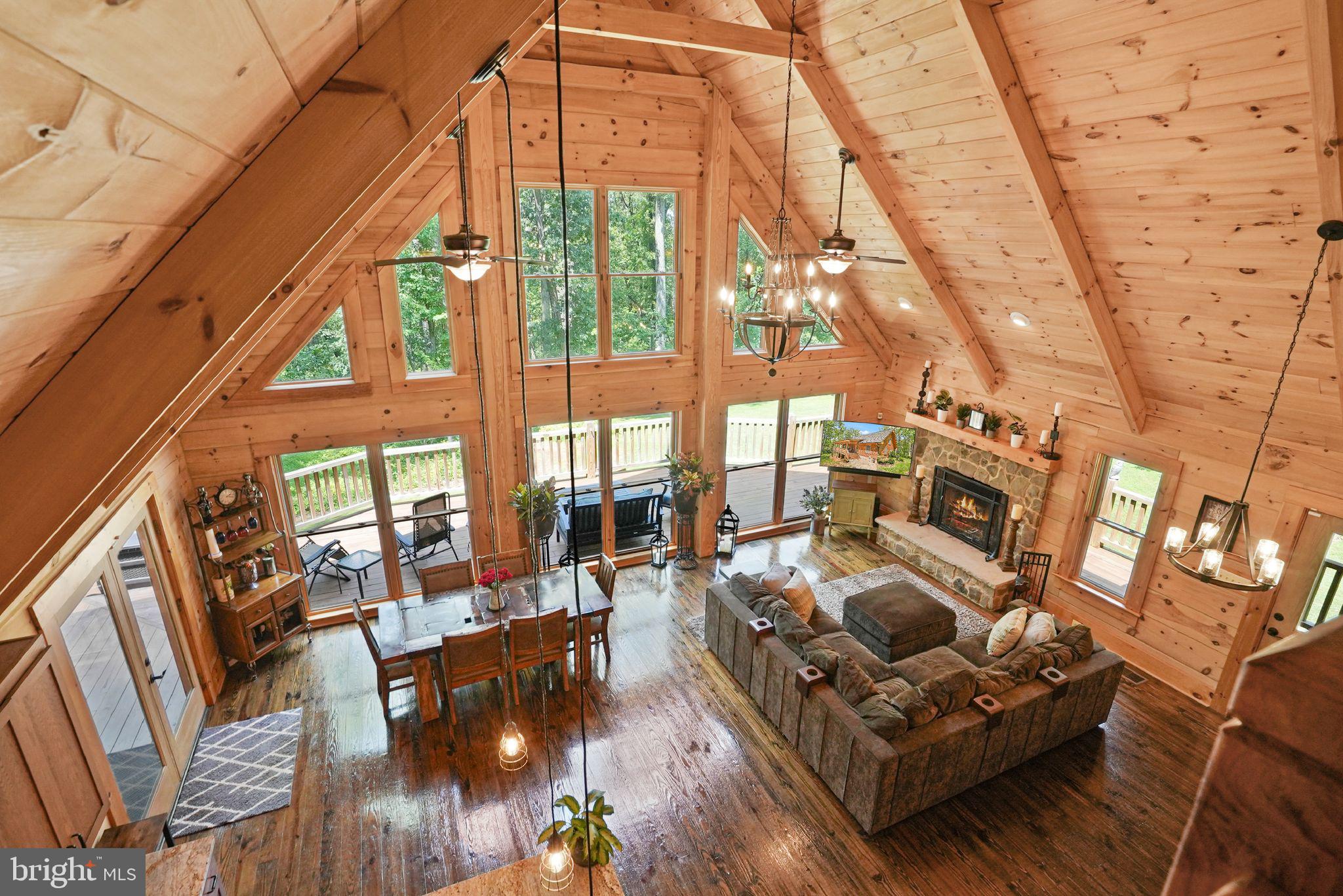 MOUNT PLEASANT EST - Residential