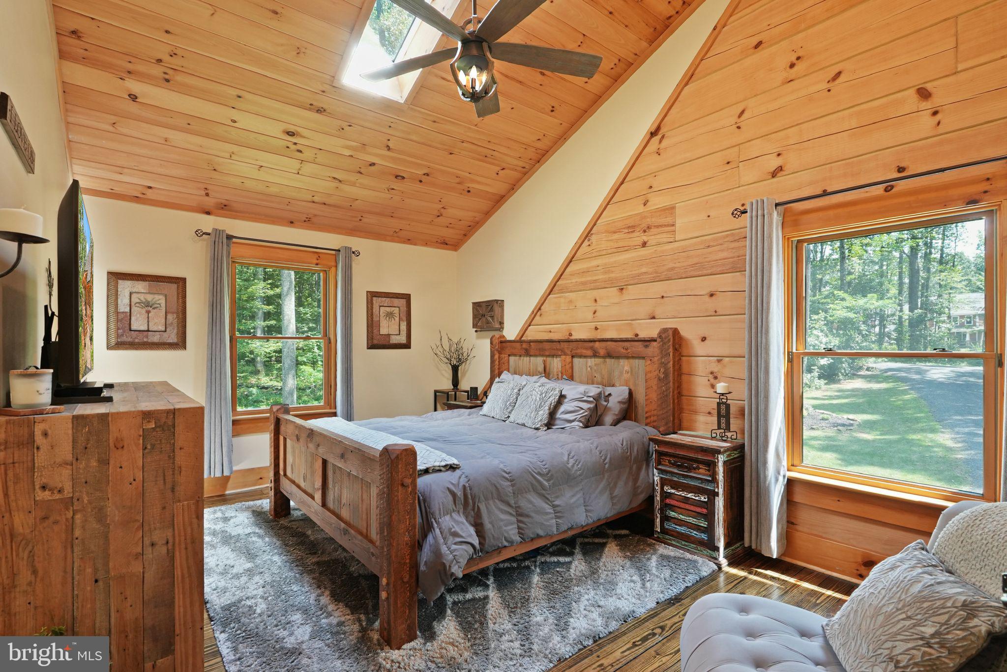 MOUNT PLEASANT EST - Residential