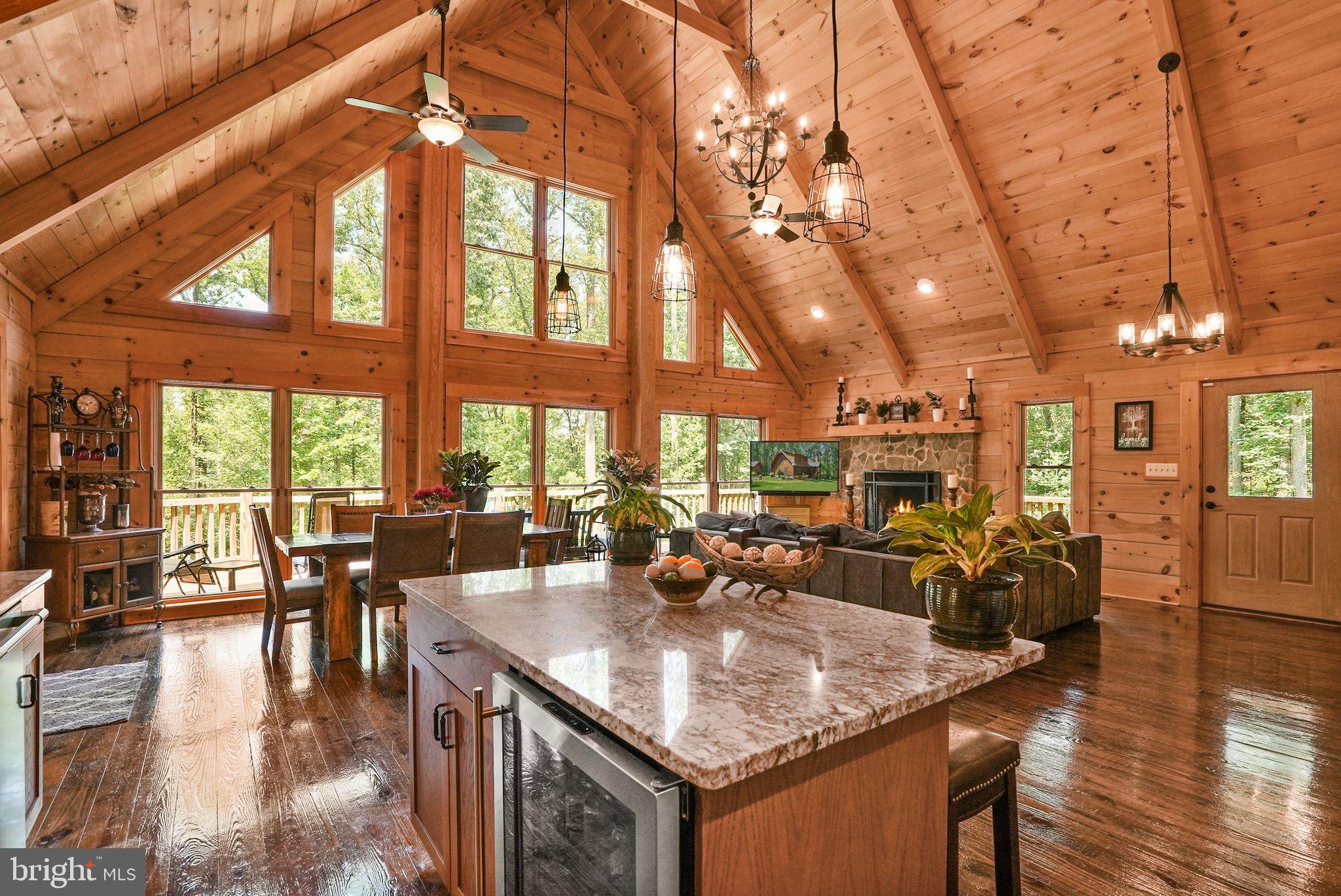 MOUNT PLEASANT EST - Residential